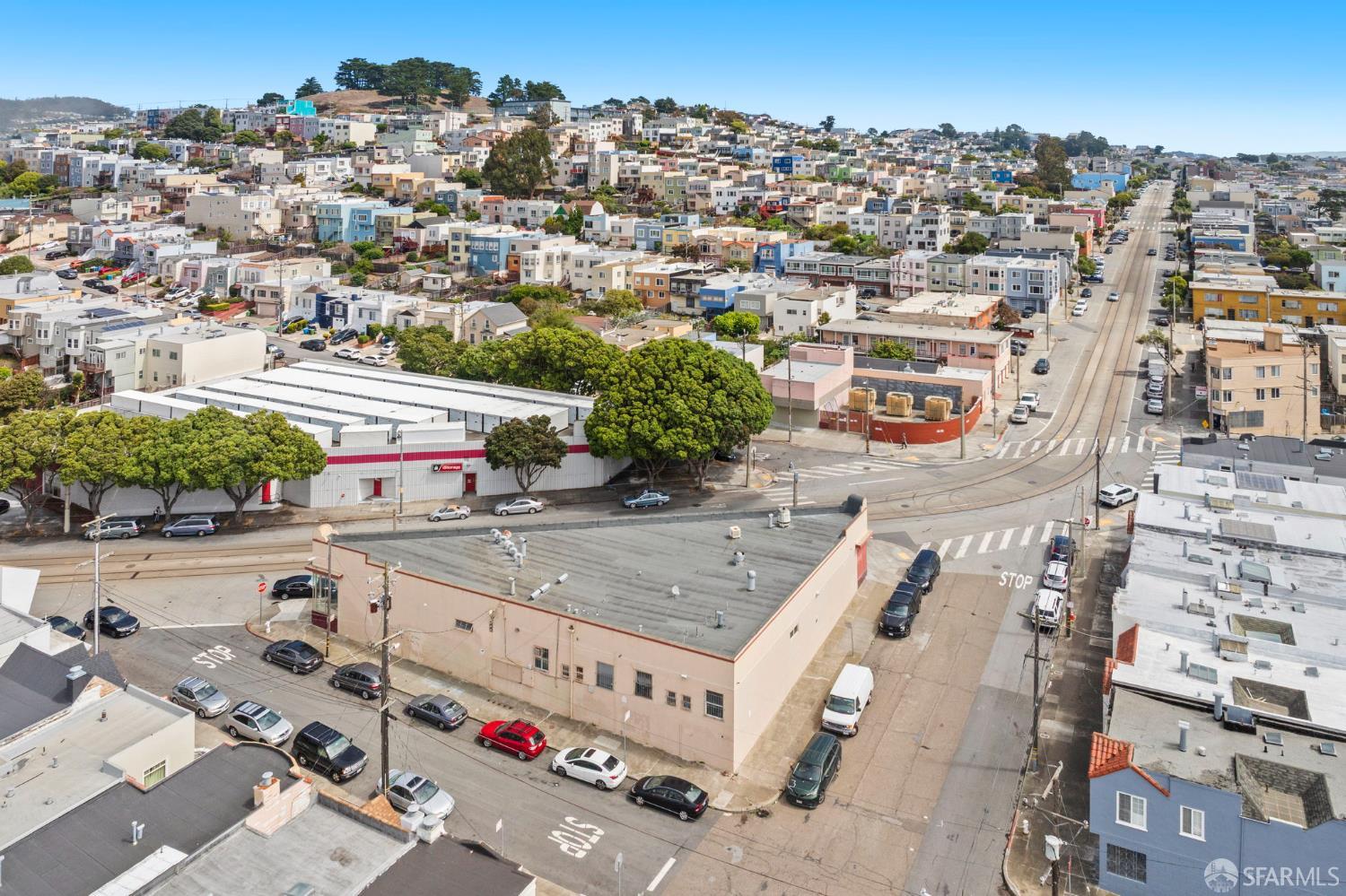 Detail Gallery Image 11 of 14 For 4089 19th Ave, San Francisco,  CA 94132 - – Beds | – Baths