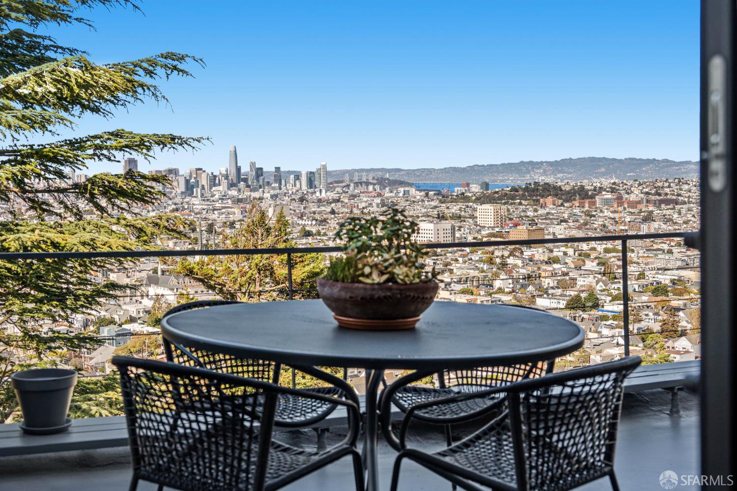Detail Gallery Image 7 of 49 For 37 Miguel St #2,  San Francisco,  CA 94131 - 2 Beds | 1 Baths