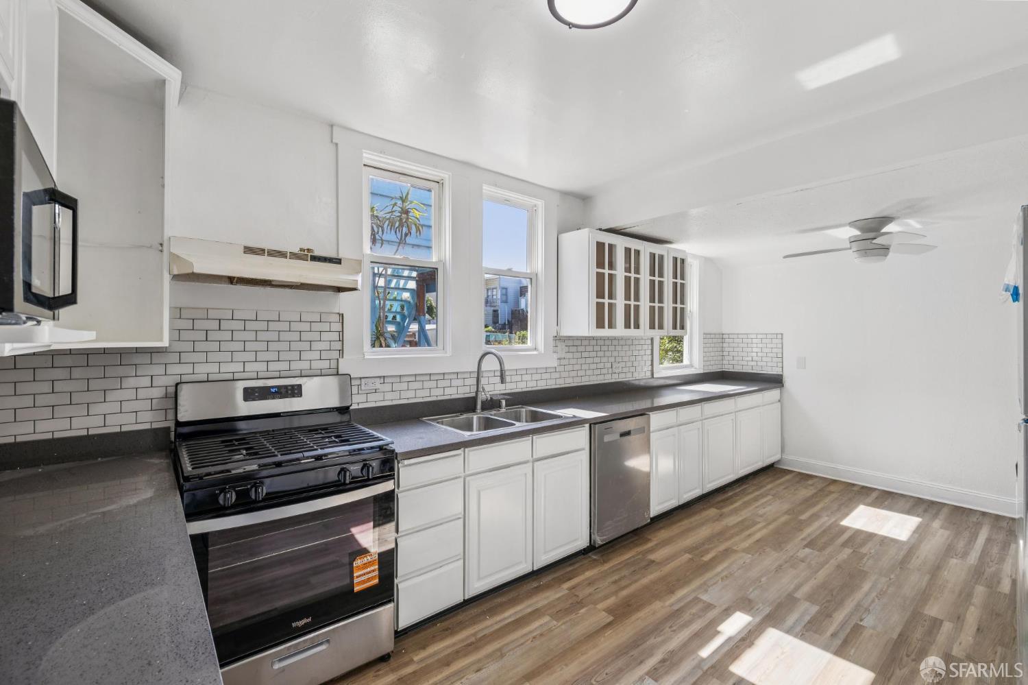 Detail Gallery Image 19 of 64 For 1789 Mckinnon Ave, San Francisco,  CA 94124 - – Beds | – Baths