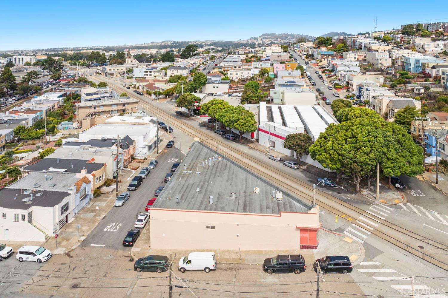 Detail Gallery Image 9 of 14 For 4089 19th Ave, San Francisco,  CA 94132 - – Beds | – Baths