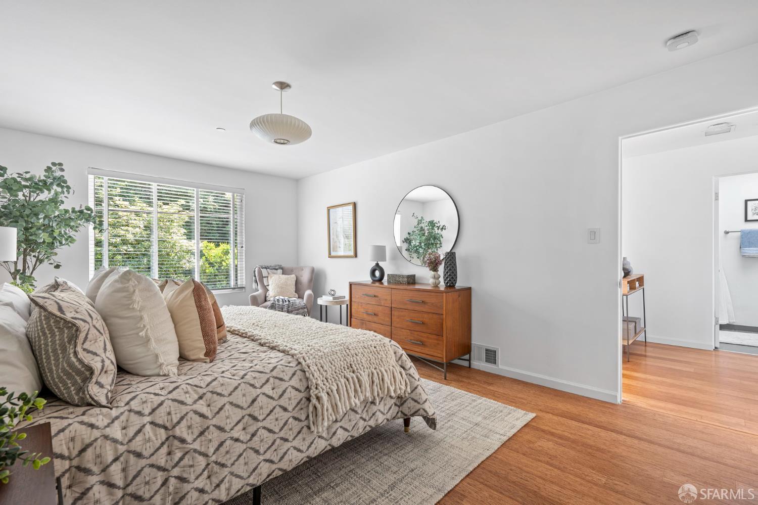 Detail Gallery Image 24 of 49 For 37 Miguel St #2,  San Francisco,  CA 94131 - 2 Beds | 1 Baths