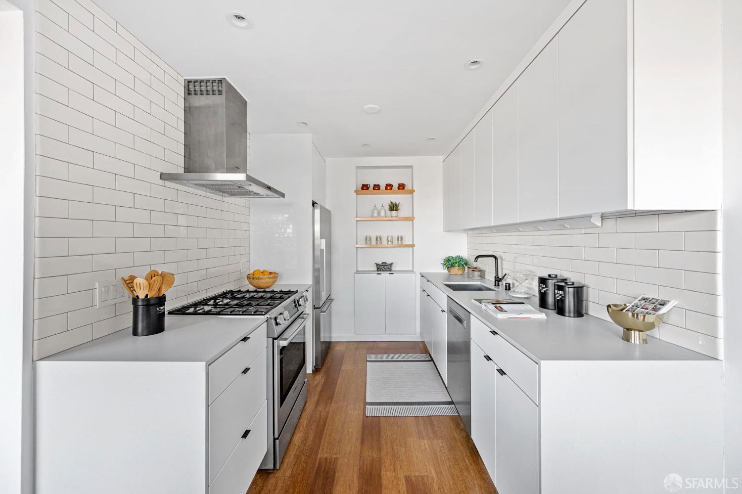 Detail Gallery Image 14 of 49 For 37 Miguel St #2,  San Francisco,  CA 94131 - 2 Beds | 1 Baths