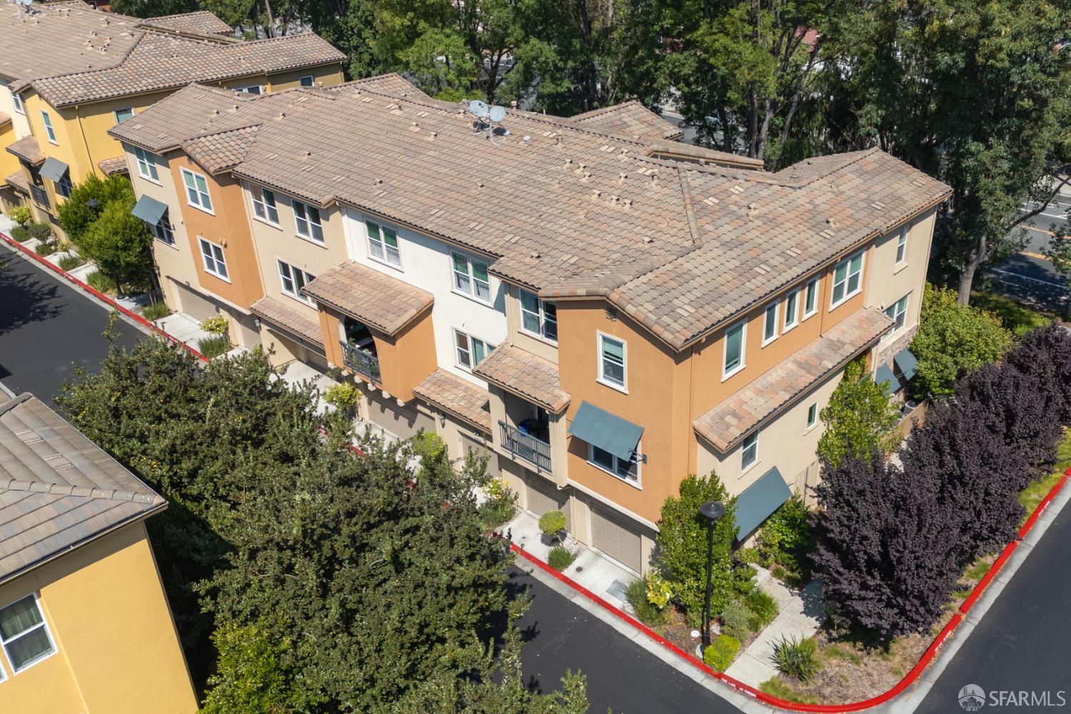 Detail Gallery Image 29 of 31 For 962 E Duane Ave, Sunnyvale,  CA 94085 - 4 Beds | 3/1 Baths