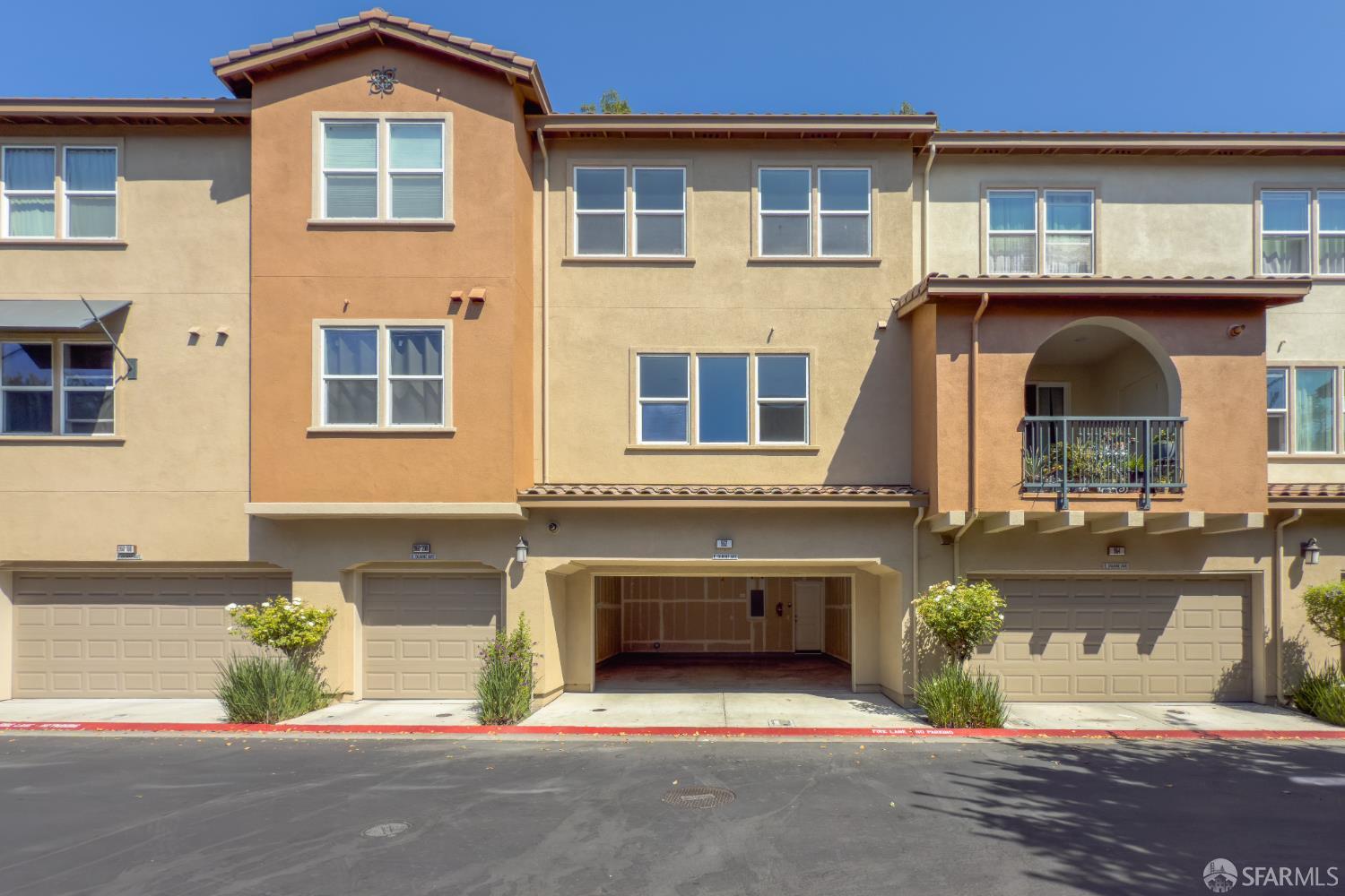 Detail Gallery Image 26 of 31 For 962 E Duane Ave, Sunnyvale,  CA 94085 - 4 Beds | 3/1 Baths