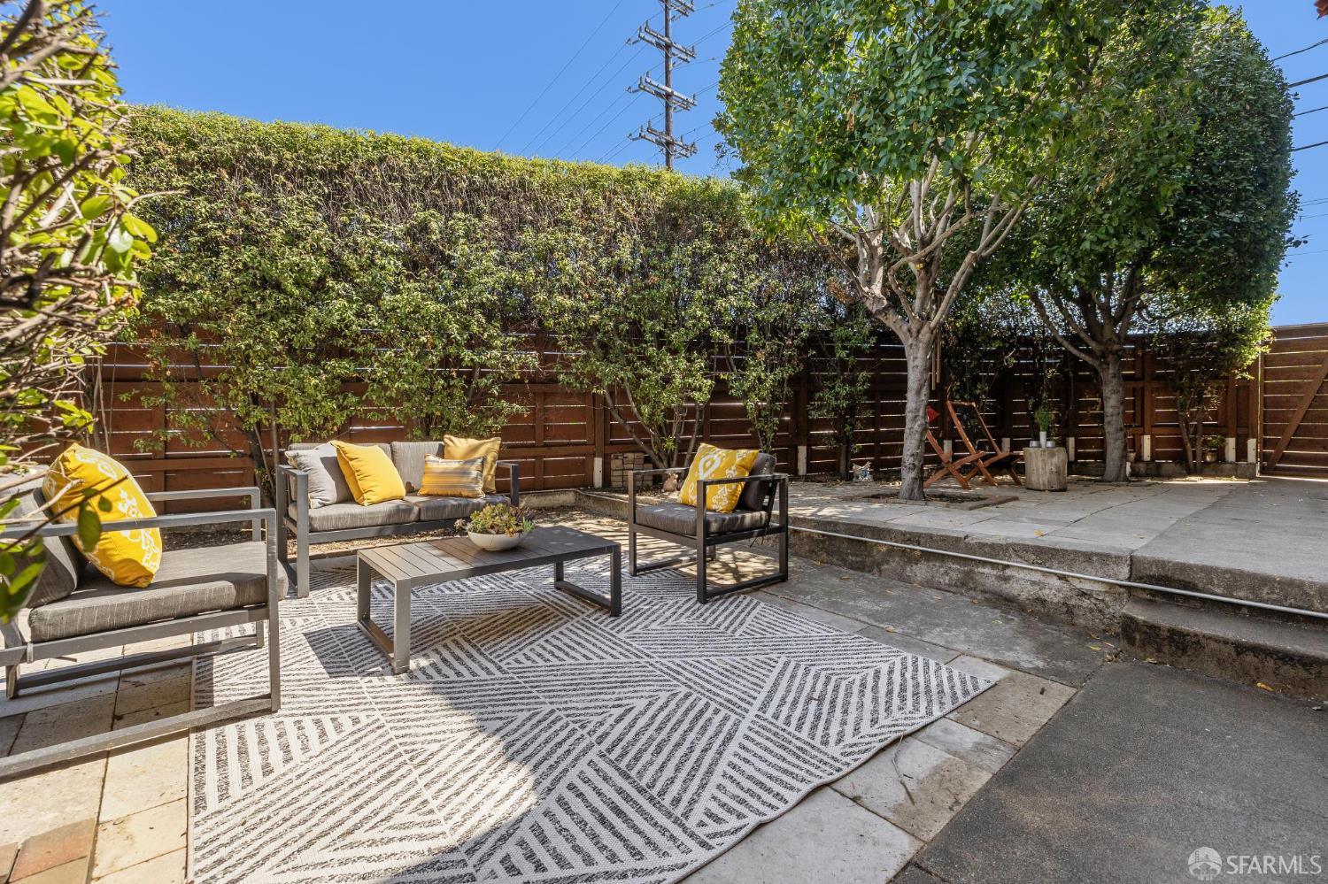 Detail Gallery Image 70 of 75 For 2200 Mariposa St, San Francisco,  CA 94110 - 4 Beds | 2 Baths