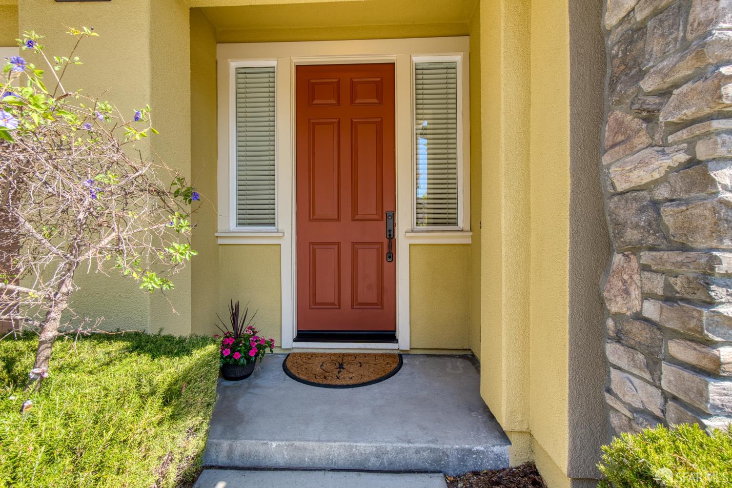 Detail Gallery Image 42 of 57 For 121 Diamond Cove Ter, San Francisco,  CA 94134 - 2 Beds | 2/1 Baths