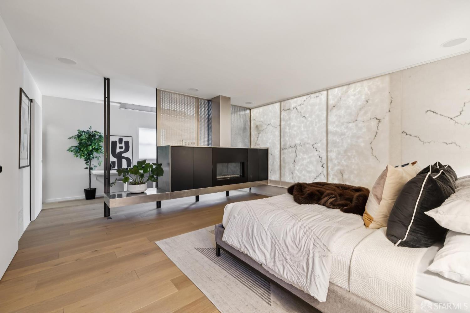 Detail Gallery Image 44 of 75 For 2200 Mariposa St, San Francisco,  CA 94110 - 4 Beds | 2 Baths