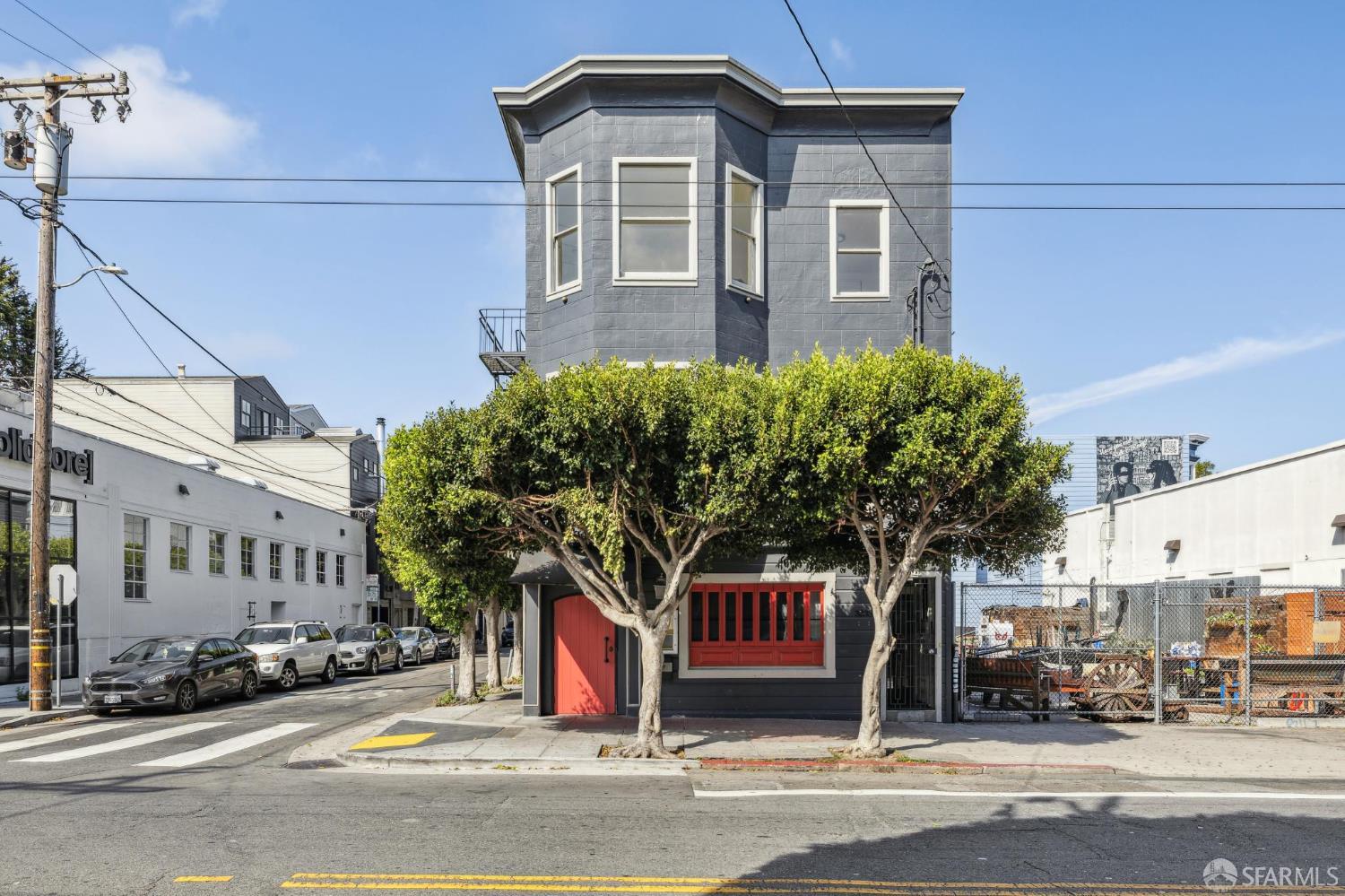 Detail Gallery Image 2 of 24 For 3235 Fillmore St #4,  San Francisco,  CA 94123 - 1 Beds | 1 Baths