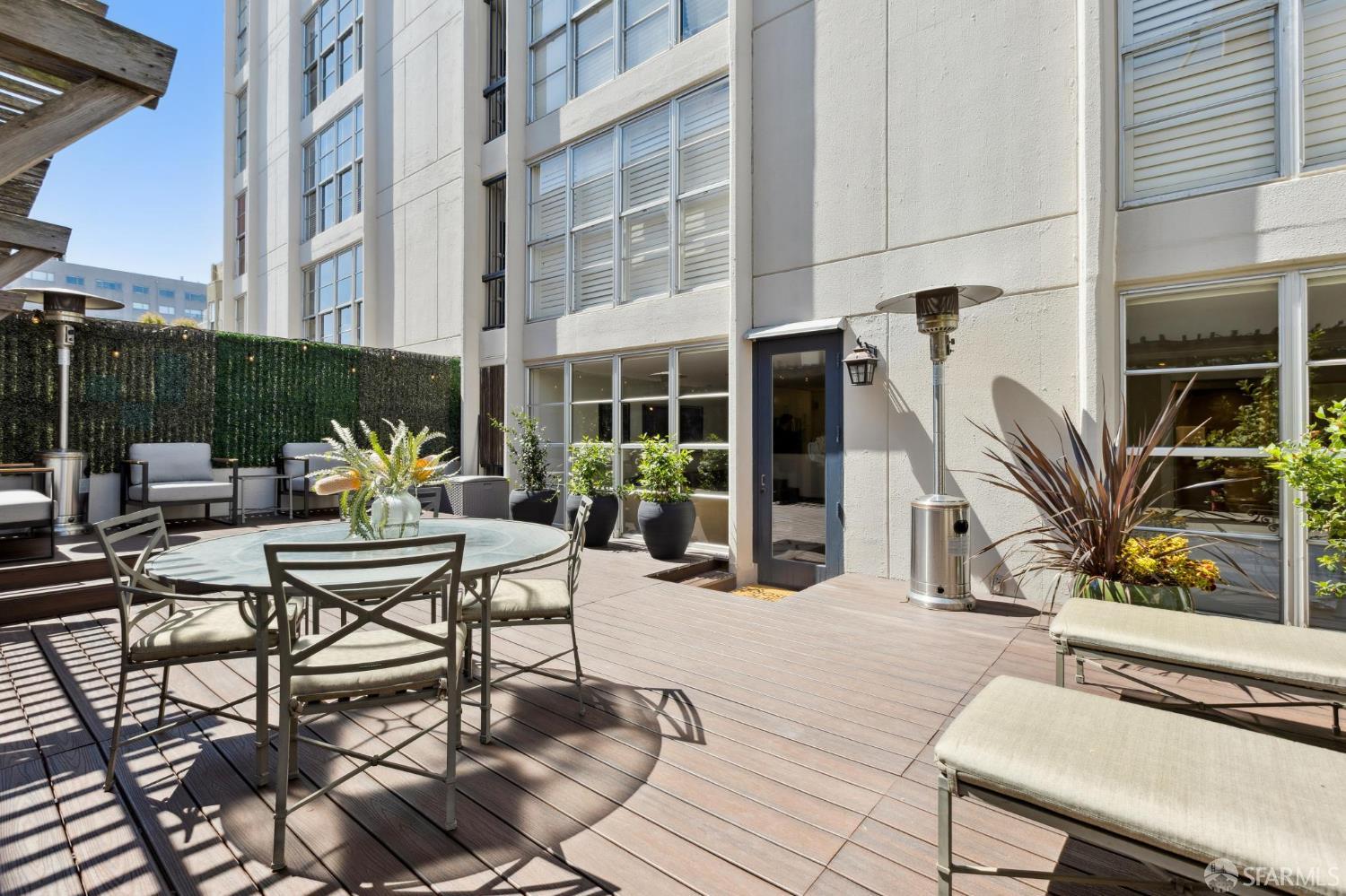 Photo #3: 425070027 Listing: Photo #3