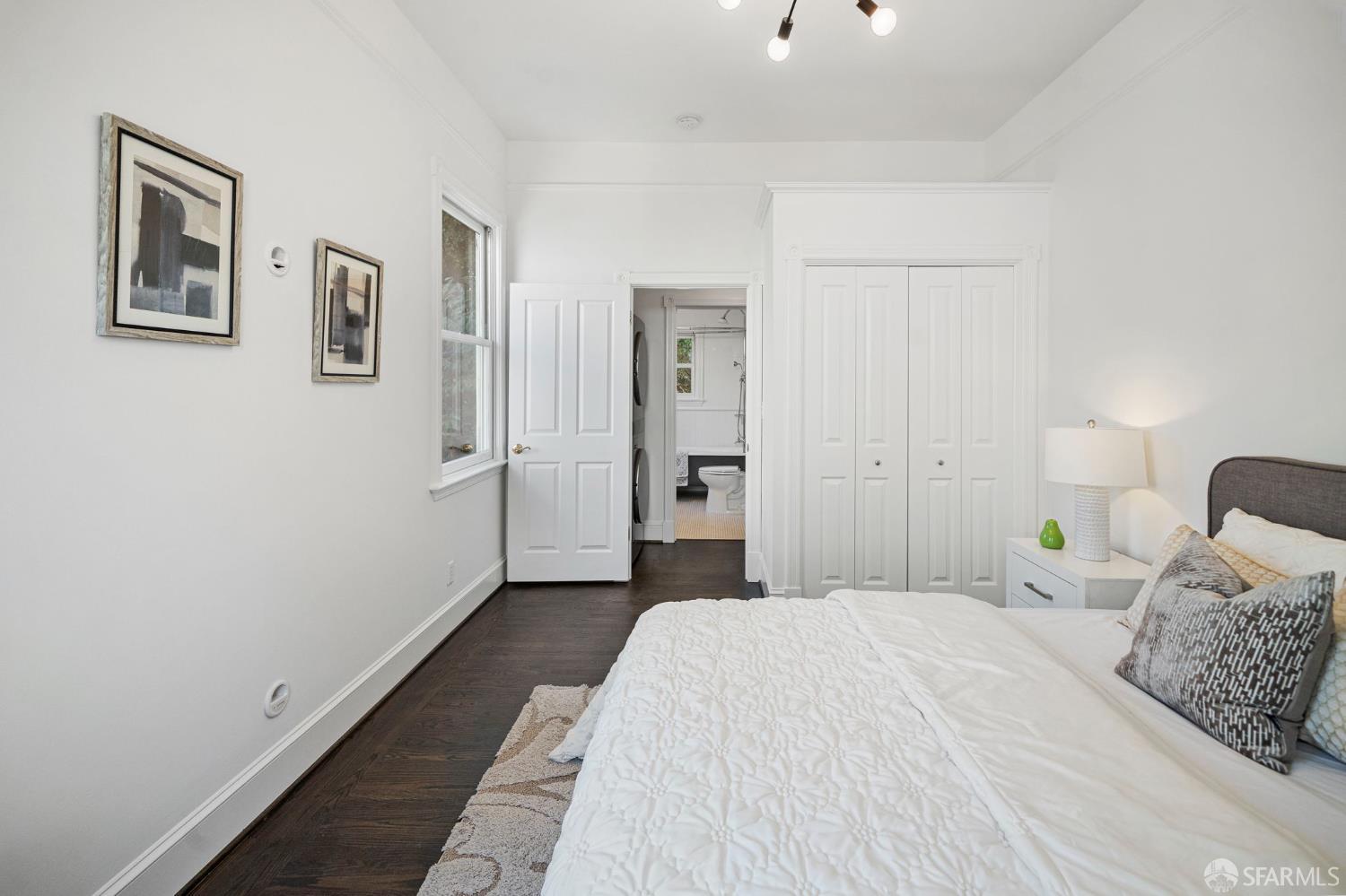 Photo #19: 425049873 Listing: Photo #19