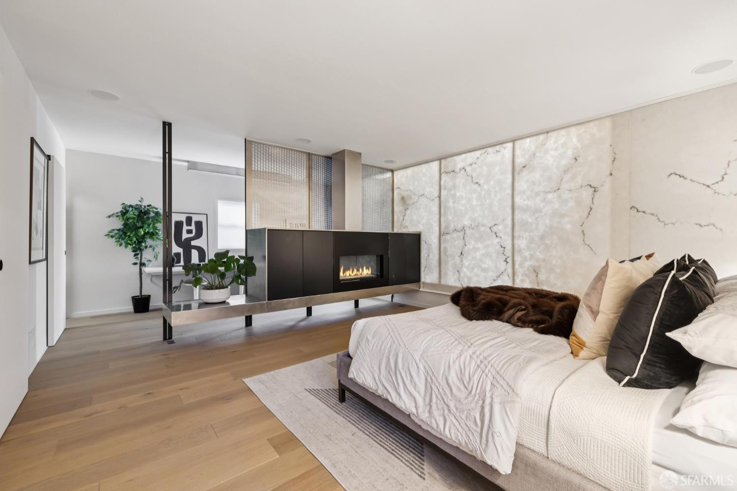 Detail Gallery Image 43 of 75 For 2200 Mariposa St, San Francisco,  CA 94110 - 4 Beds | 2 Baths