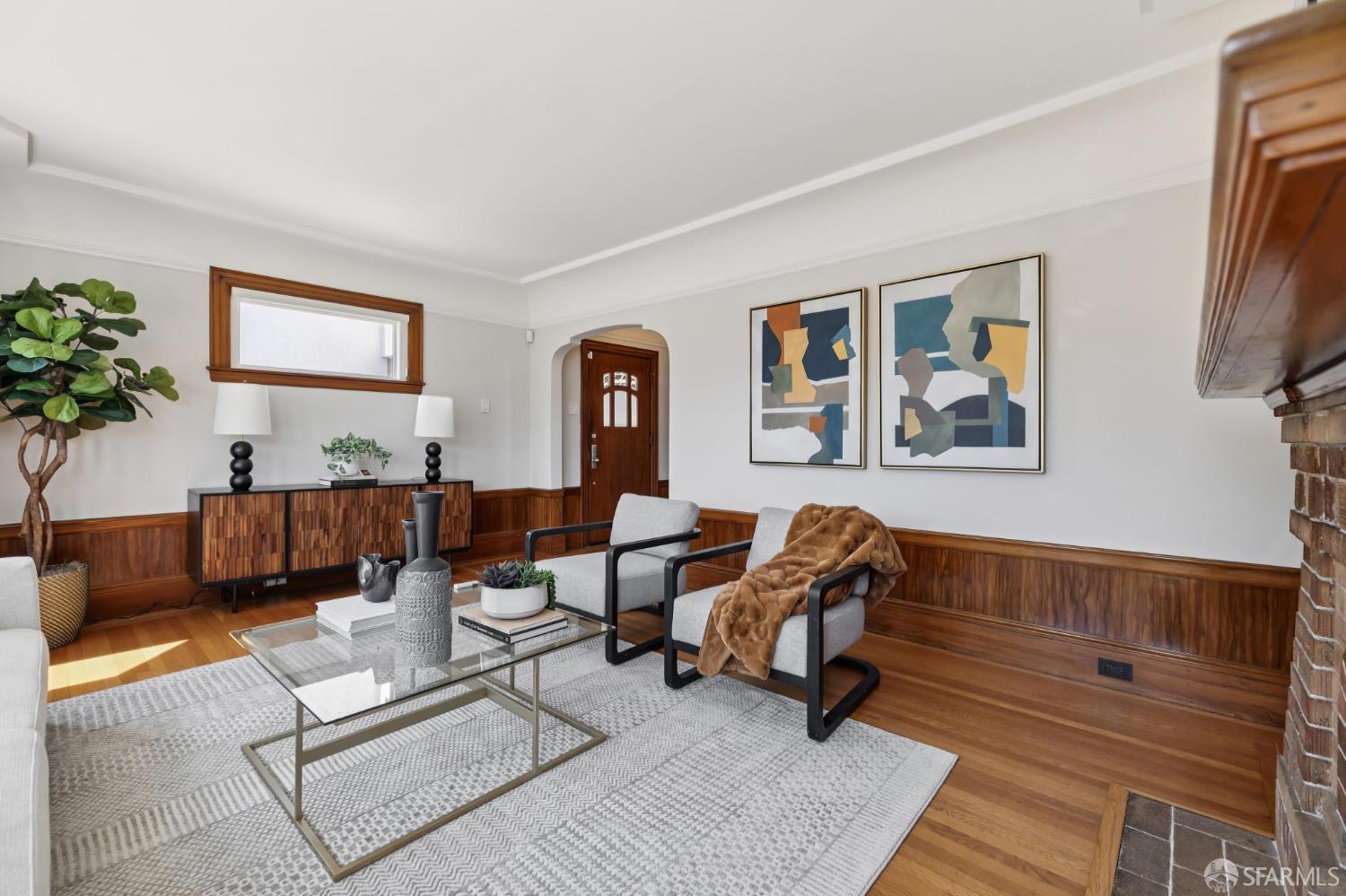 Detail Gallery Image 6 of 75 For 2200 Mariposa St, San Francisco,  CA 94110 - 4 Beds | 2 Baths