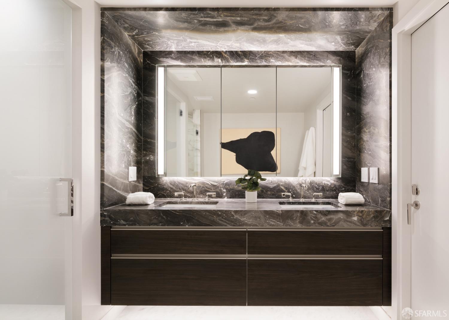 Detail Gallery Image 15 of 45 For 2525 Van Ness Ave #502,  San Francisco,  CA 94109 - 3 Beds | 3/1 Baths