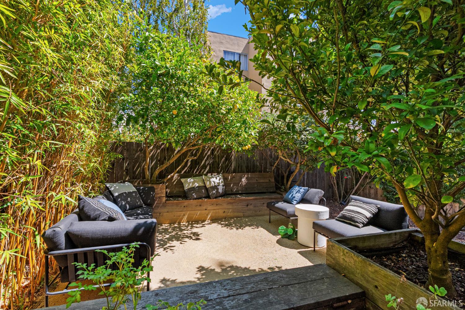 Detail Gallery Image 21 of 27 For 223 Sanchez St, San Francisco,  CA 94114 - 2 Beds | 2 Baths