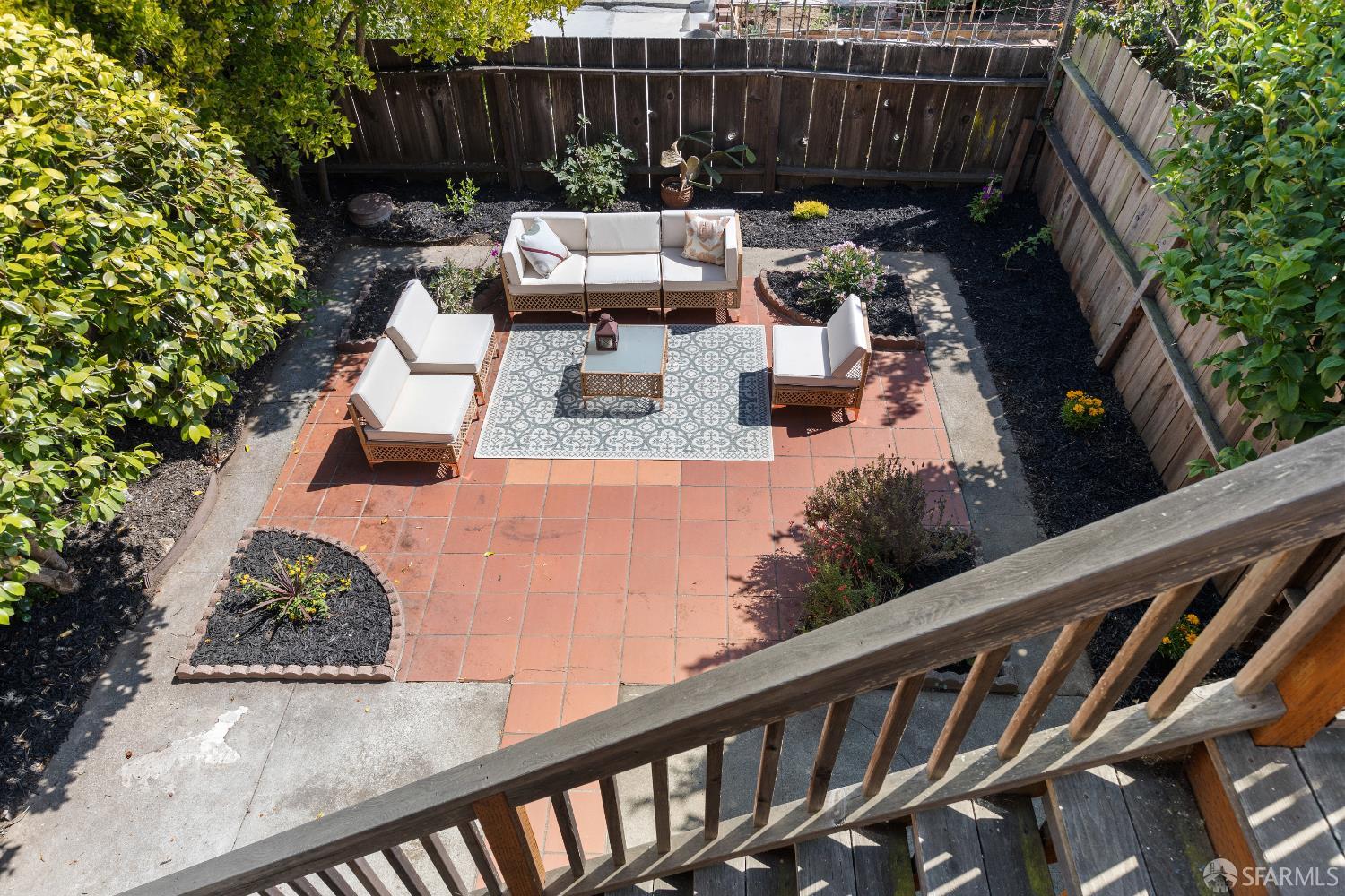 Detail Gallery Image 18 of 33 For 515 Goettingen St, San Francisco,  CA 94134 - 4 Beds | 2 Baths