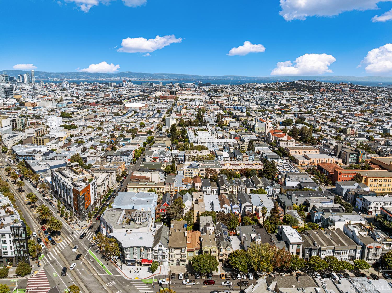 Detail Gallery Image 25 of 27 For 223 Sanchez St, San Francisco,  CA 94114 - 2 Beds | 2 Baths