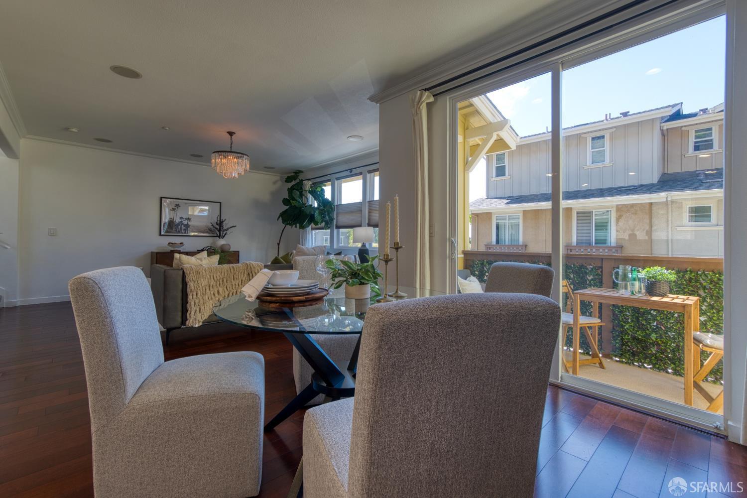 Detail Gallery Image 10 of 57 For 121 Diamond Cove Ter, San Francisco,  CA 94134 - 2 Beds | 2/1 Baths