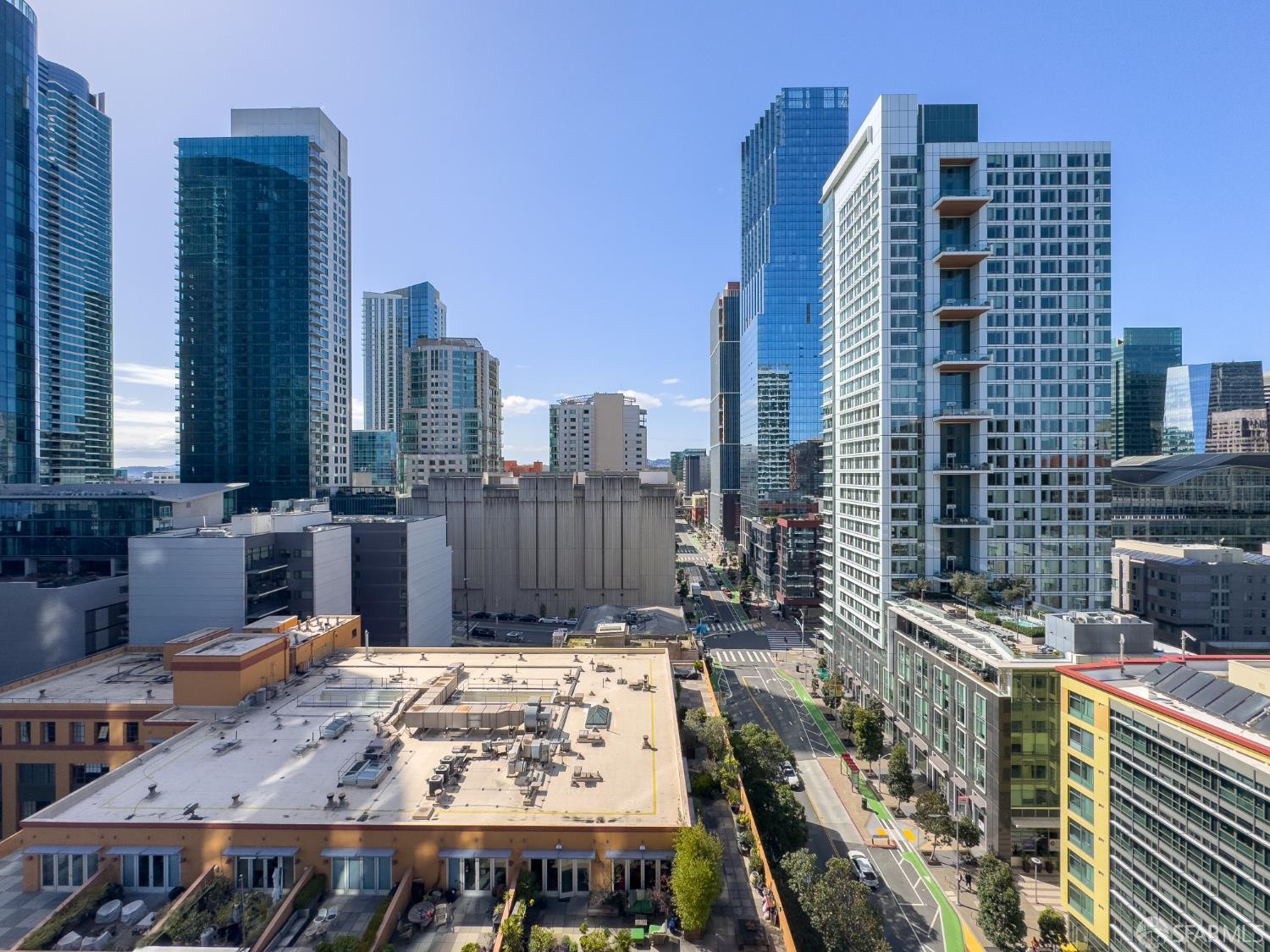 Detail Gallery Image 32 of 48 For 201 Folsom St 16a,  San Francisco,  CA 94105 - 2 Beds | 2 Baths