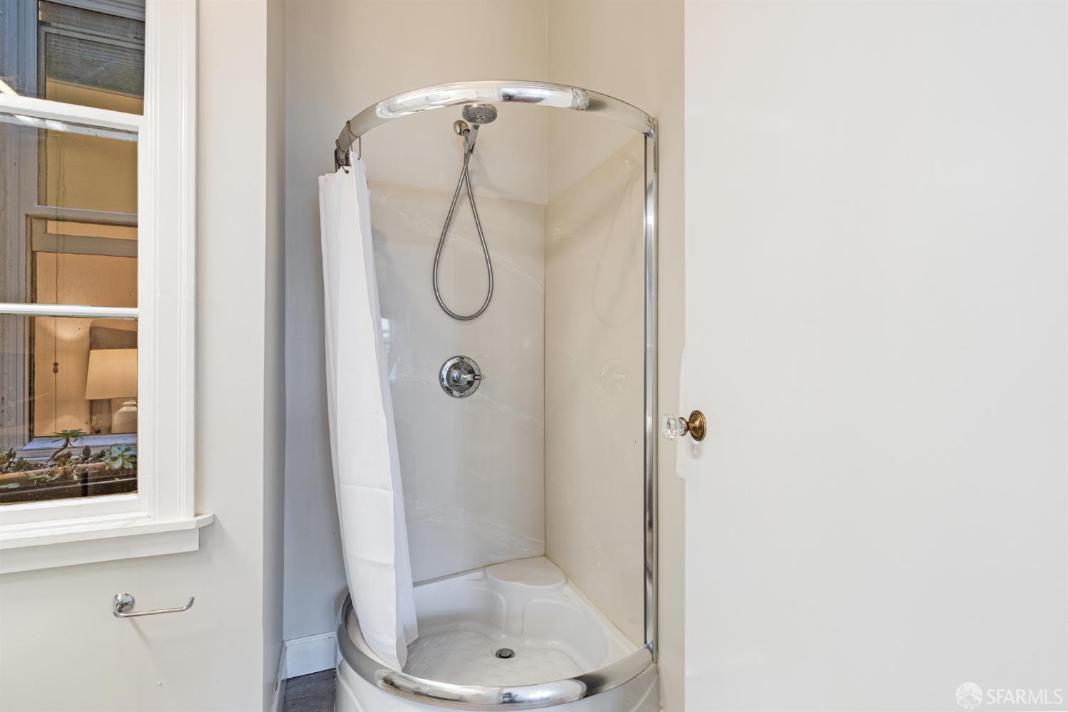 Detail Gallery Image 19 of 27 For 223 Sanchez St, San Francisco,  CA 94114 - 2 Beds | 2 Baths