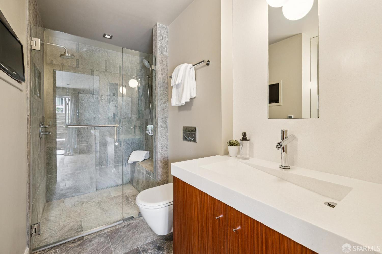 Detail Gallery Image 41 of 70 For 28 Flint St, San Francisco,  CA 94114 - – Beds | – Baths