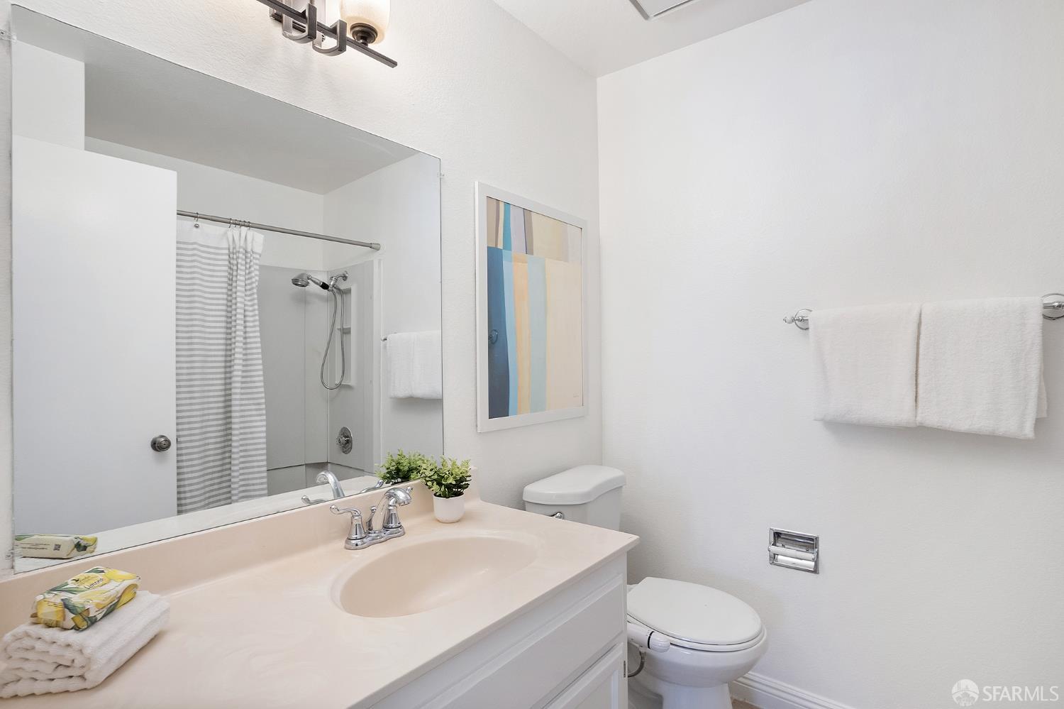 Detail Gallery Image 18 of 30 For 3937 Vine St, Pleasanton,  CA 94566 - 2 Beds | 2/1 Baths