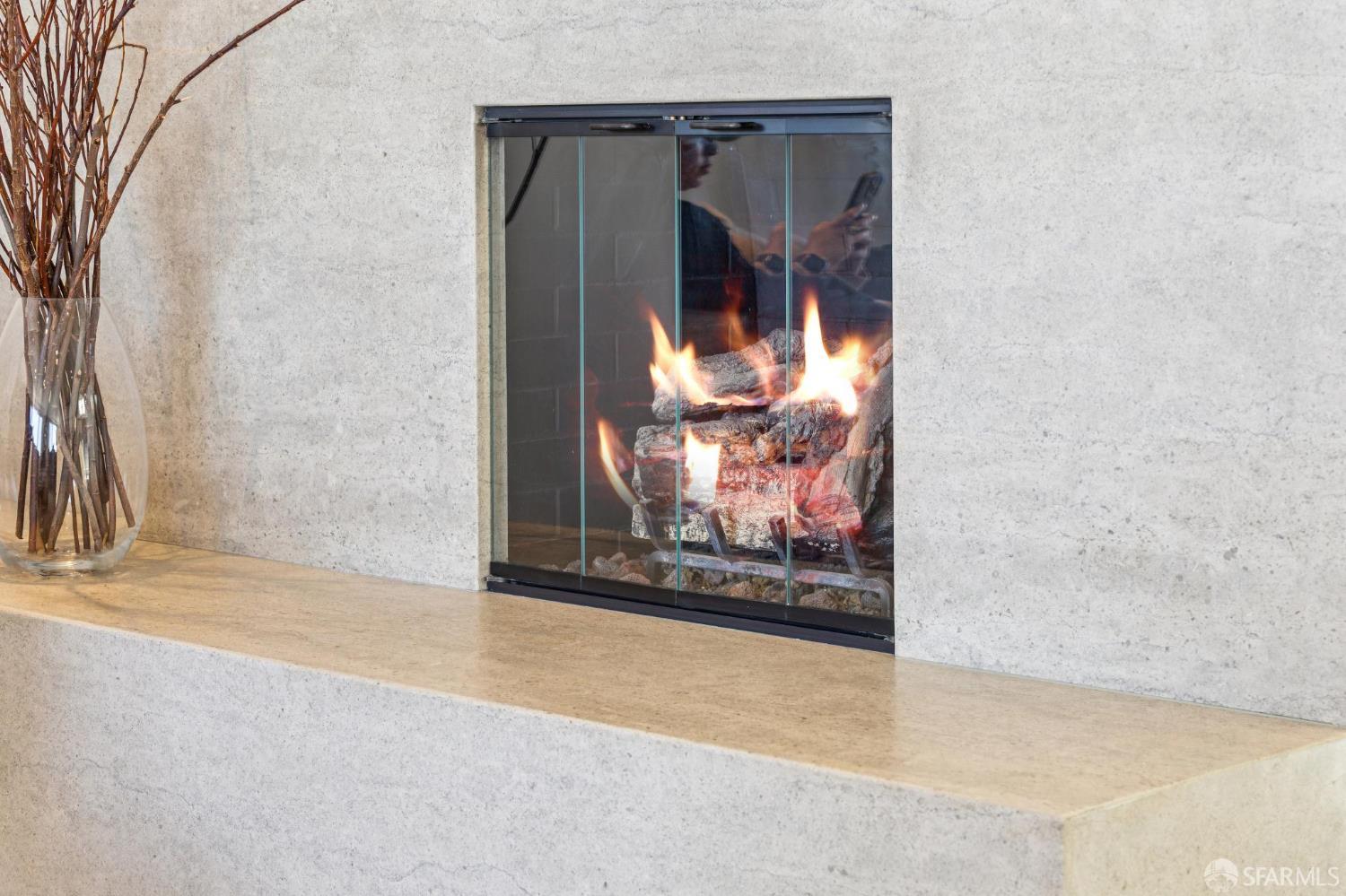 Detail Gallery Image 6 of 70 For 28 Flint St, San Francisco,  CA 94114 - – Beds | – Baths