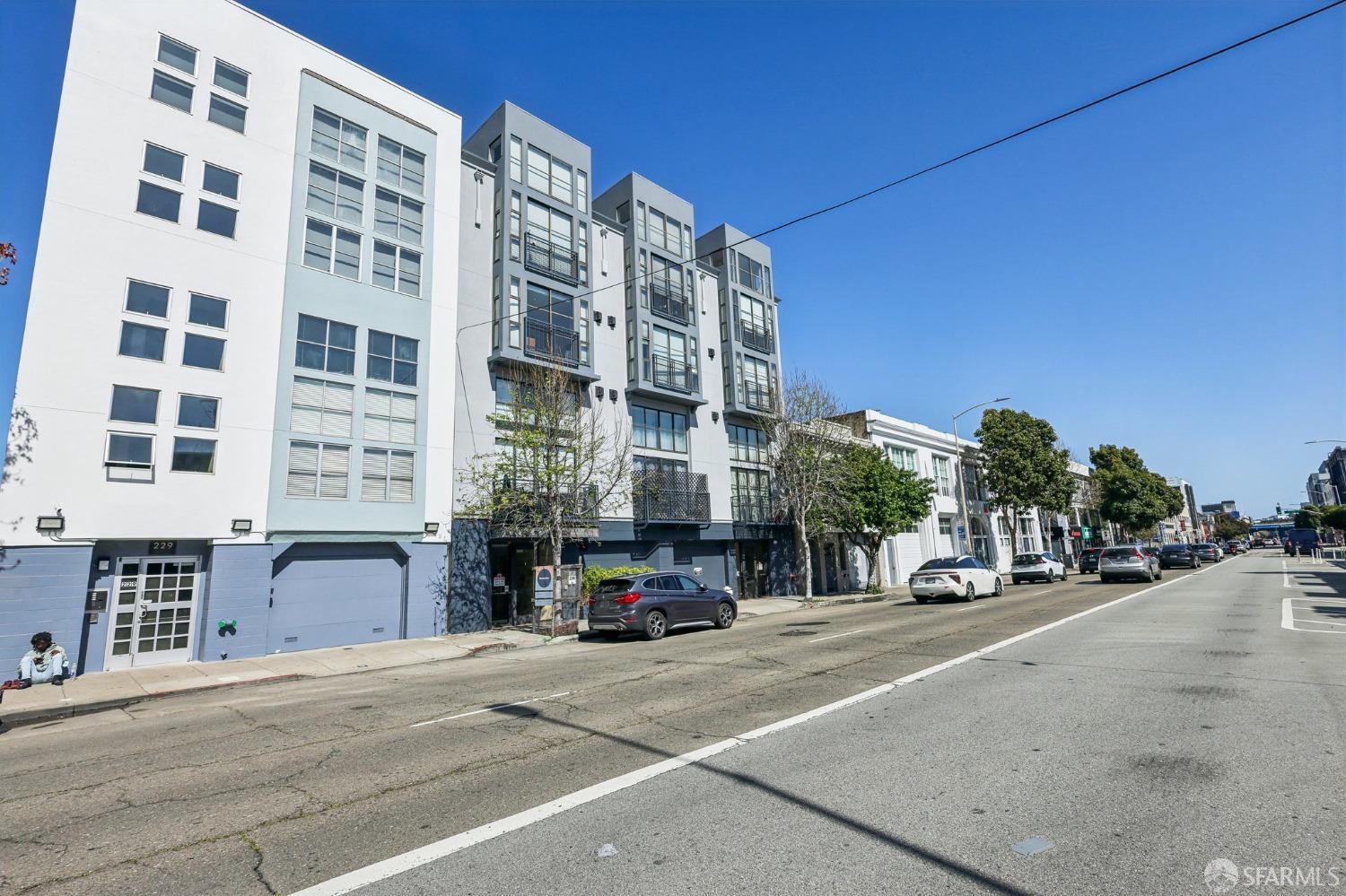 Detail Gallery Image 52 of 57 For 239 8th St #14,  San Francisco,  CA 94103 - 3 Beds | 2/1 Baths