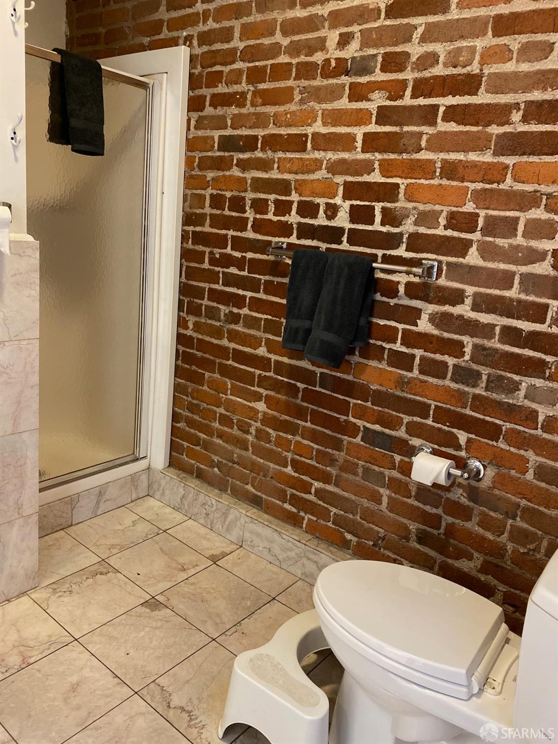 Detail Gallery Image 10 of 13 For 1042 Kearny St, San Francisco,  CA 94133 - – Beds | – Baths