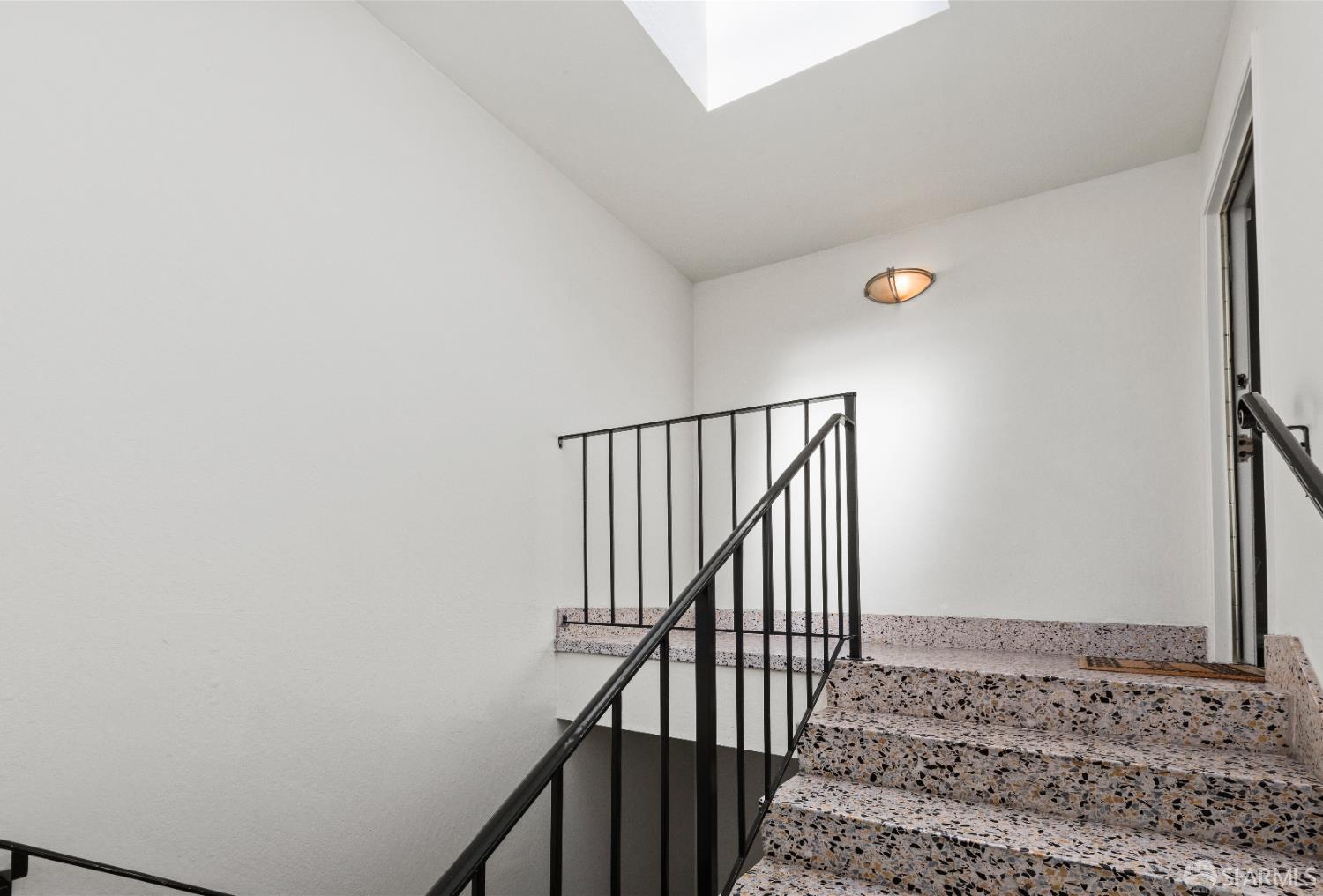 Detail Gallery Image 6 of 89 For 51 Wood St, San Francisco,  CA 94118 - – Beds | – Baths