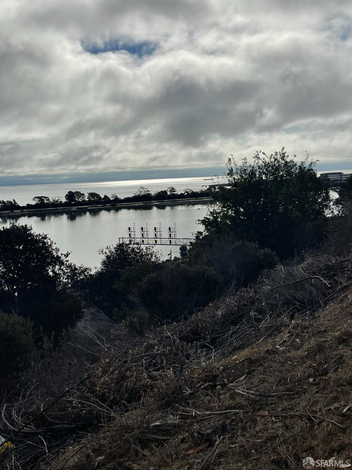 2 Bayshore Boulevard, Brisbane, CA, 94005