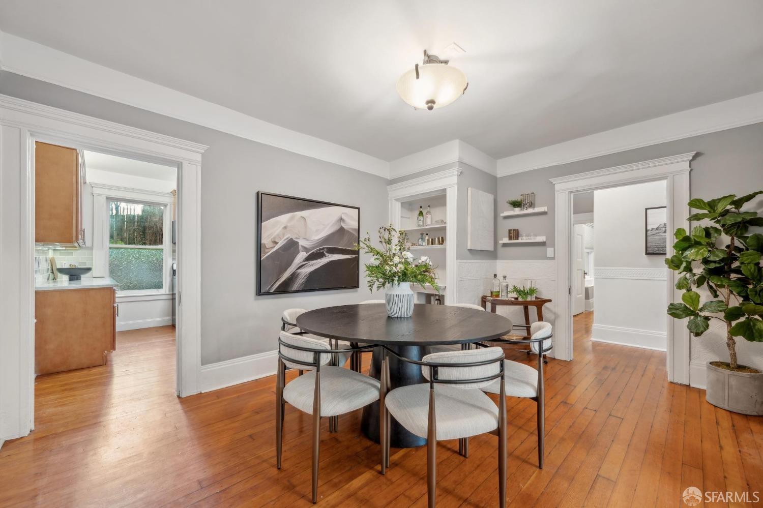 Photo #3: 425070288 Listing 