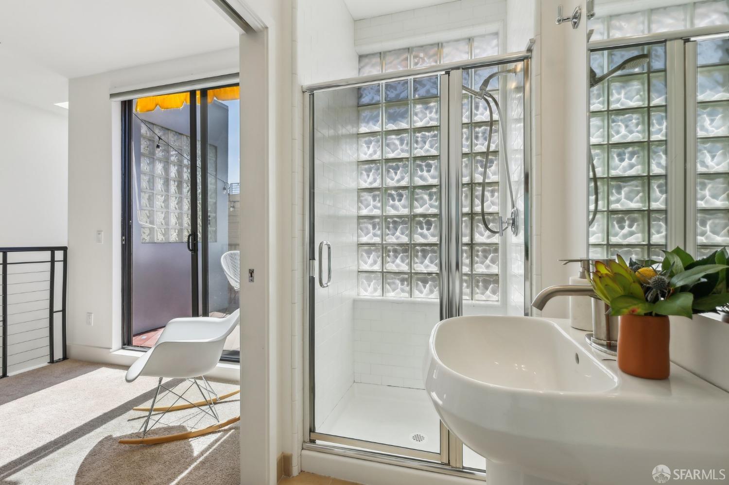 Detail Gallery Image 42 of 57 For 239 8th St #14,  San Francisco,  CA 94103 - 3 Beds | 2/1 Baths