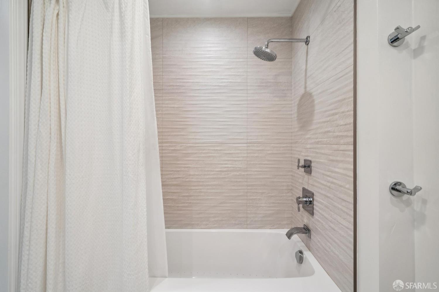 Detail Gallery Image 38 of 64 For 188 Alamo Sqr, Alamo,  CA 94507 - 3 Beds | 2/1 Baths