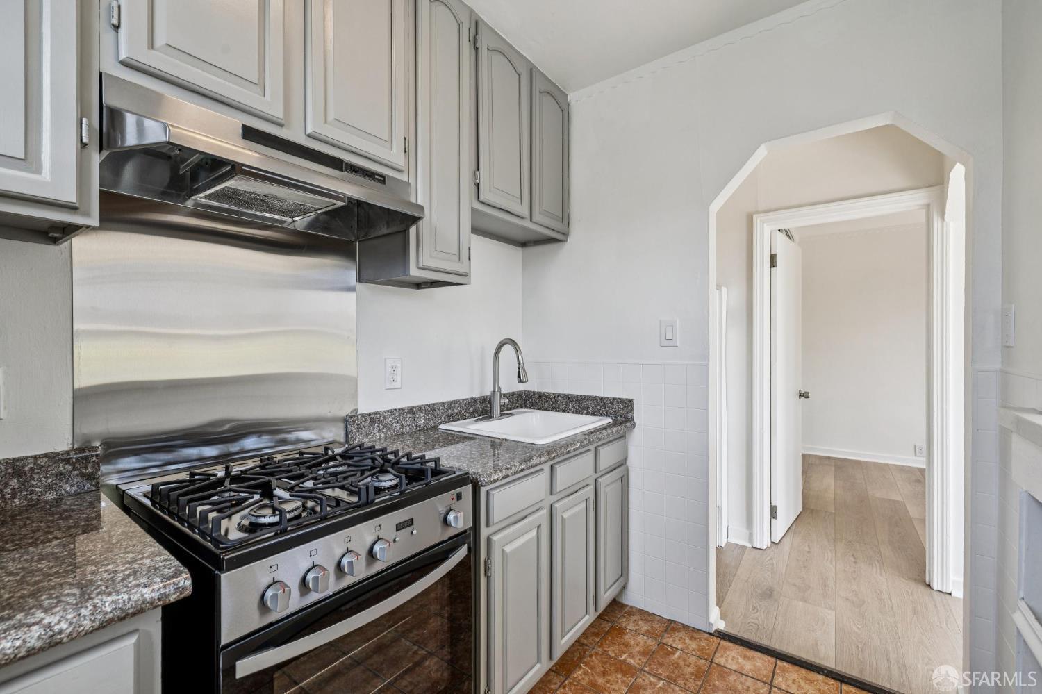 Detail Gallery Image 16 of 24 For 3235 Fillmore St #4,  San Francisco,  CA 94123 - 1 Beds | 1 Baths
