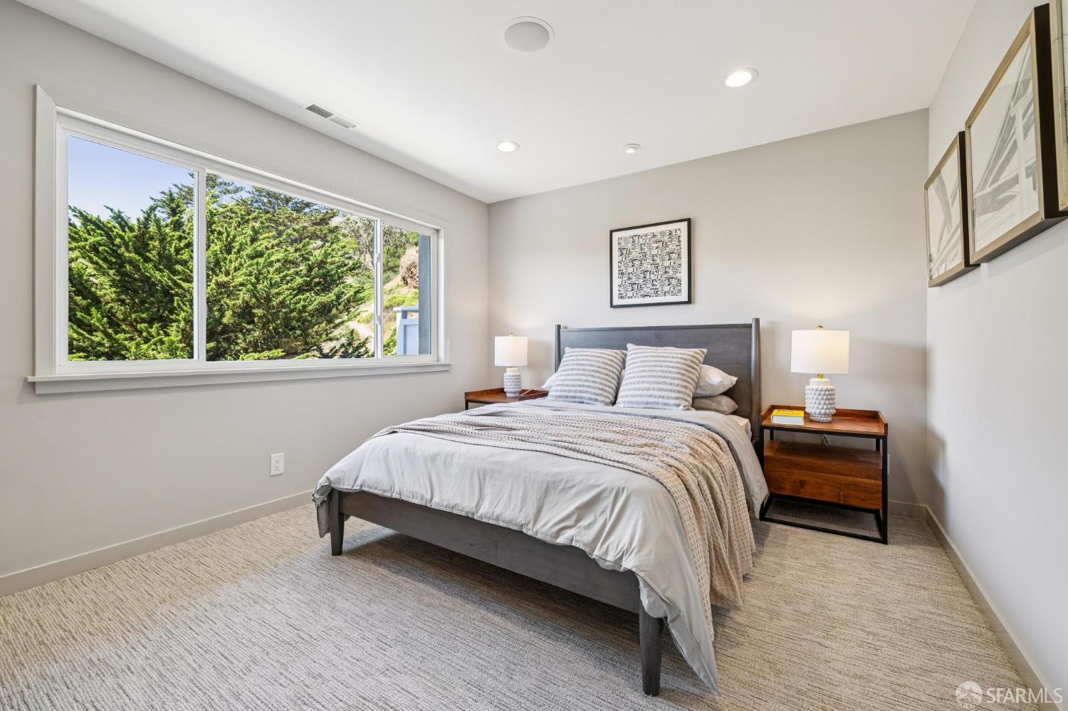 Detail Gallery Image 25 of 70 For 28 Flint St, San Francisco,  CA 94114 - – Beds | – Baths