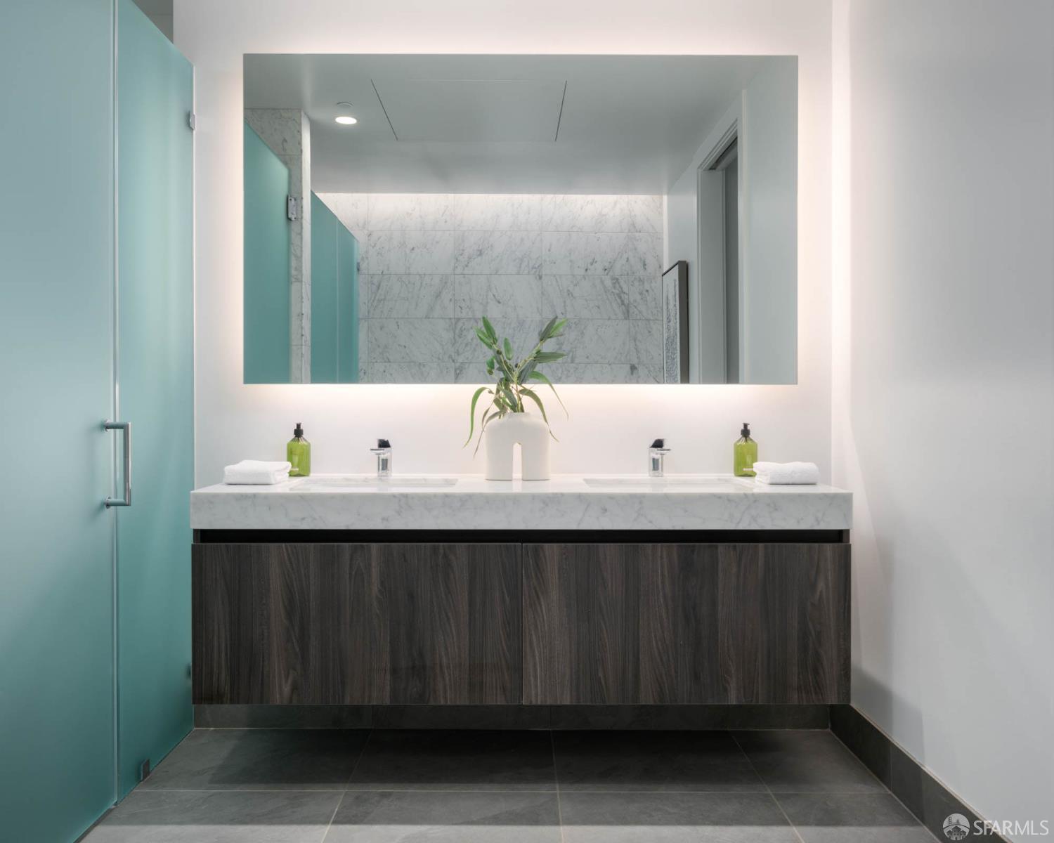 Detail Gallery Image 13 of 50 For 1 Bristol Ct #218,  San Francisco,  CA 94130 - 3 Beds | 3/1 Baths