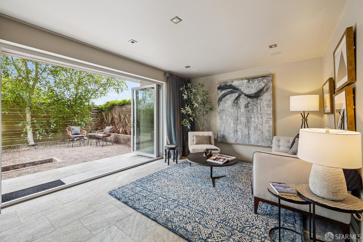 Detail Gallery Image 31 of 70 For 28 Flint St, San Francisco,  CA 94114 - – Beds | – Baths