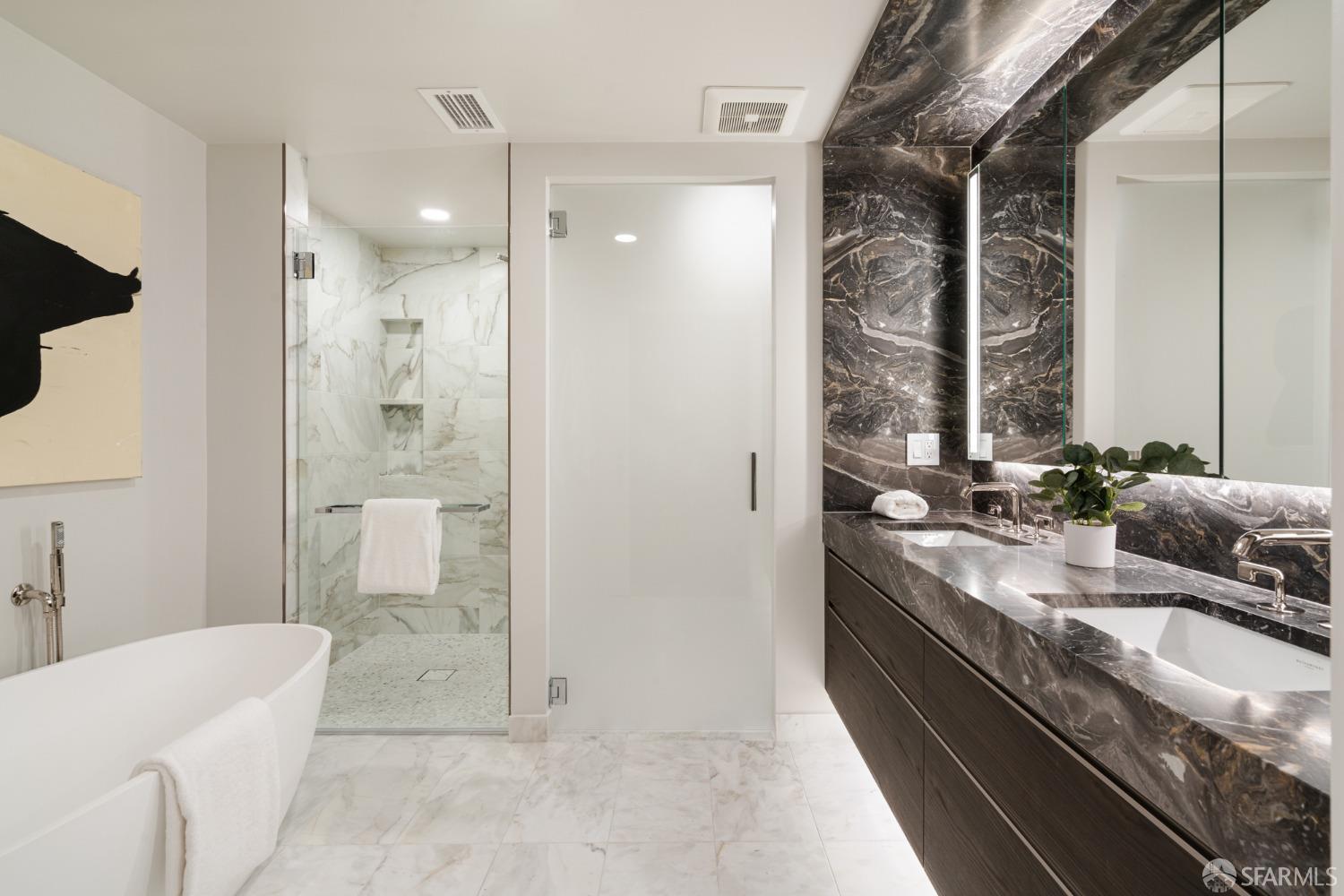 Detail Gallery Image 14 of 45 For 2525 Van Ness Ave #502,  San Francisco,  CA 94109 - 3 Beds | 3/1 Baths