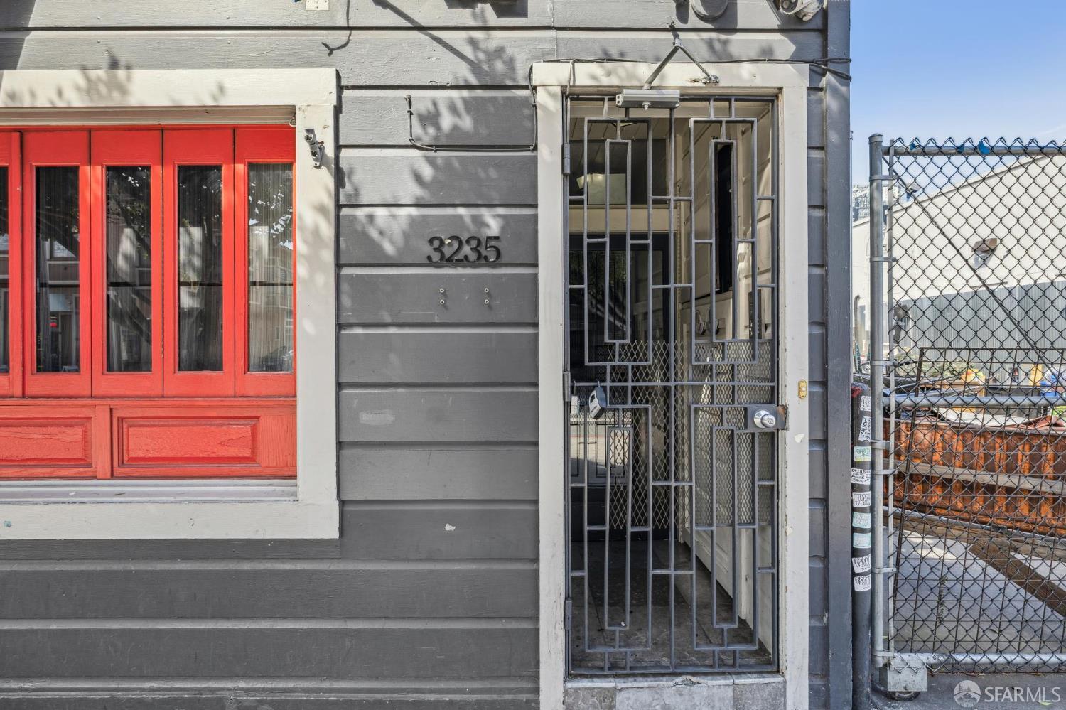 Detail Gallery Image 3 of 24 For 3235 Fillmore St #4,  San Francisco,  CA 94123 - 1 Beds | 1 Baths