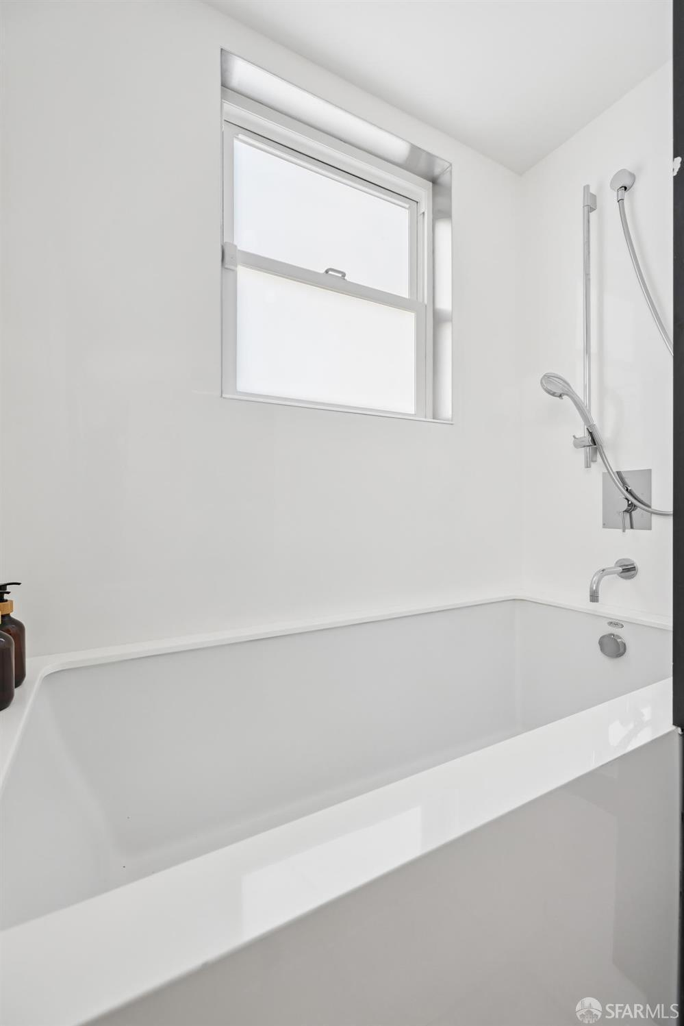 Detail Gallery Image 58 of 75 For 2200 Mariposa St, San Francisco,  CA 94110 - 4 Beds | 2 Baths