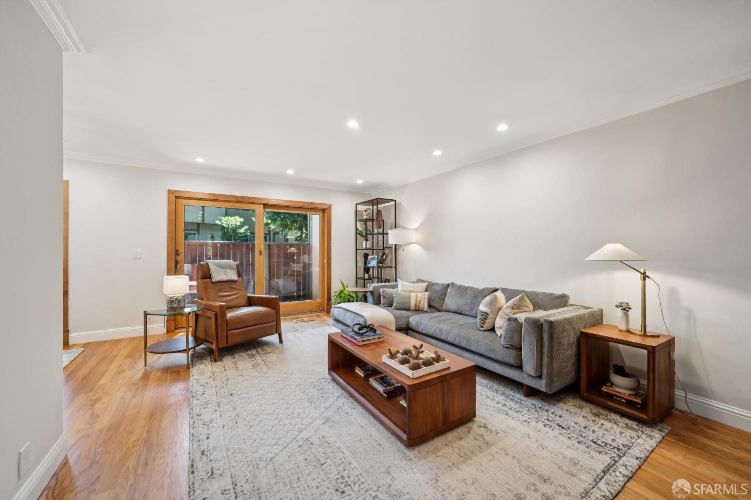 Detail Gallery Image 6 of 64 For 188 Alamo Sqr, Alamo,  CA 94507 - 3 Beds | 2/1 Baths