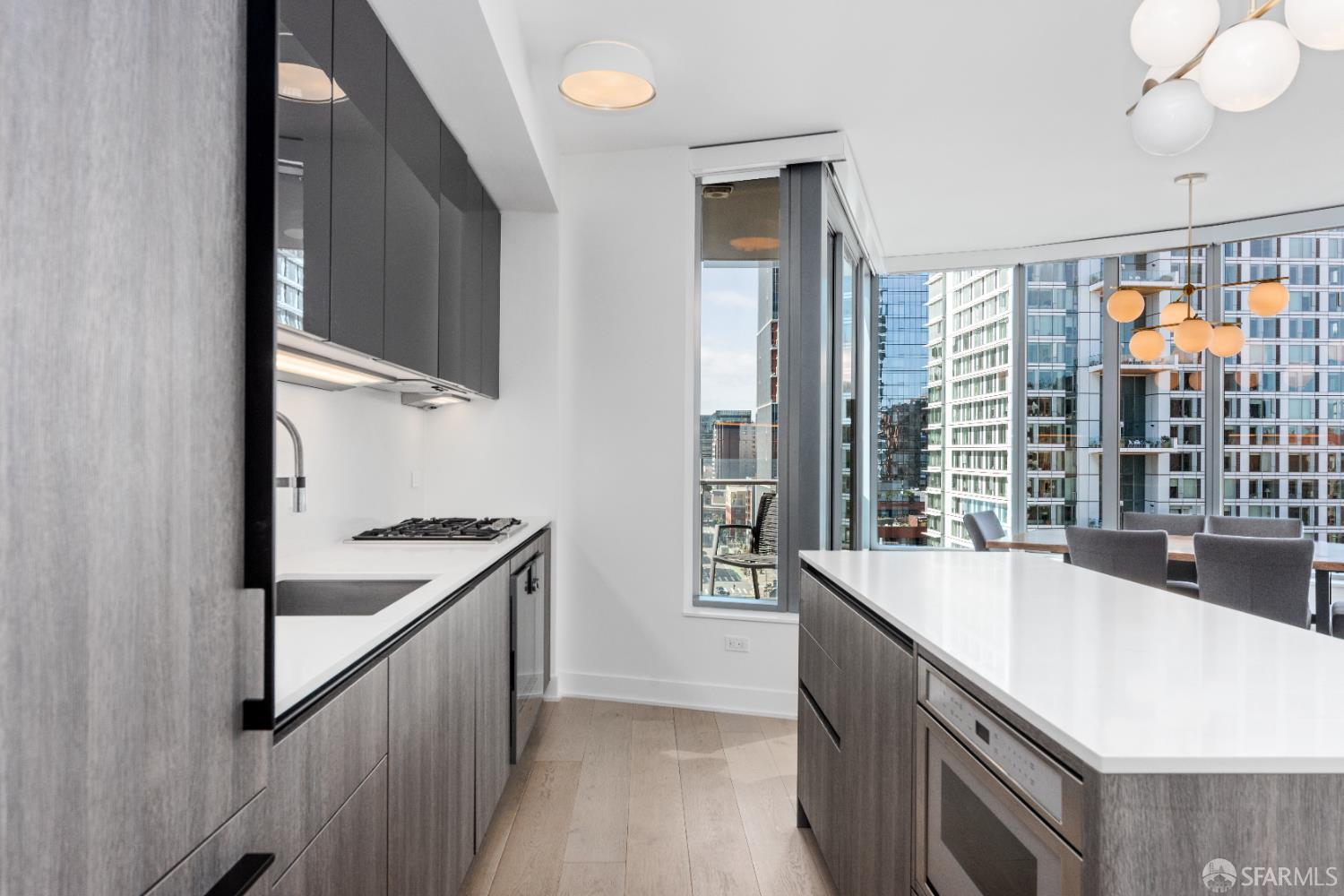 Detail Gallery Image 8 of 48 For 201 Folsom St 16a,  San Francisco,  CA 94105 - 2 Beds | 2 Baths