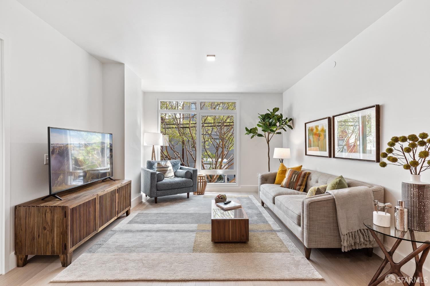 Photo #3: 425070615 Listing 