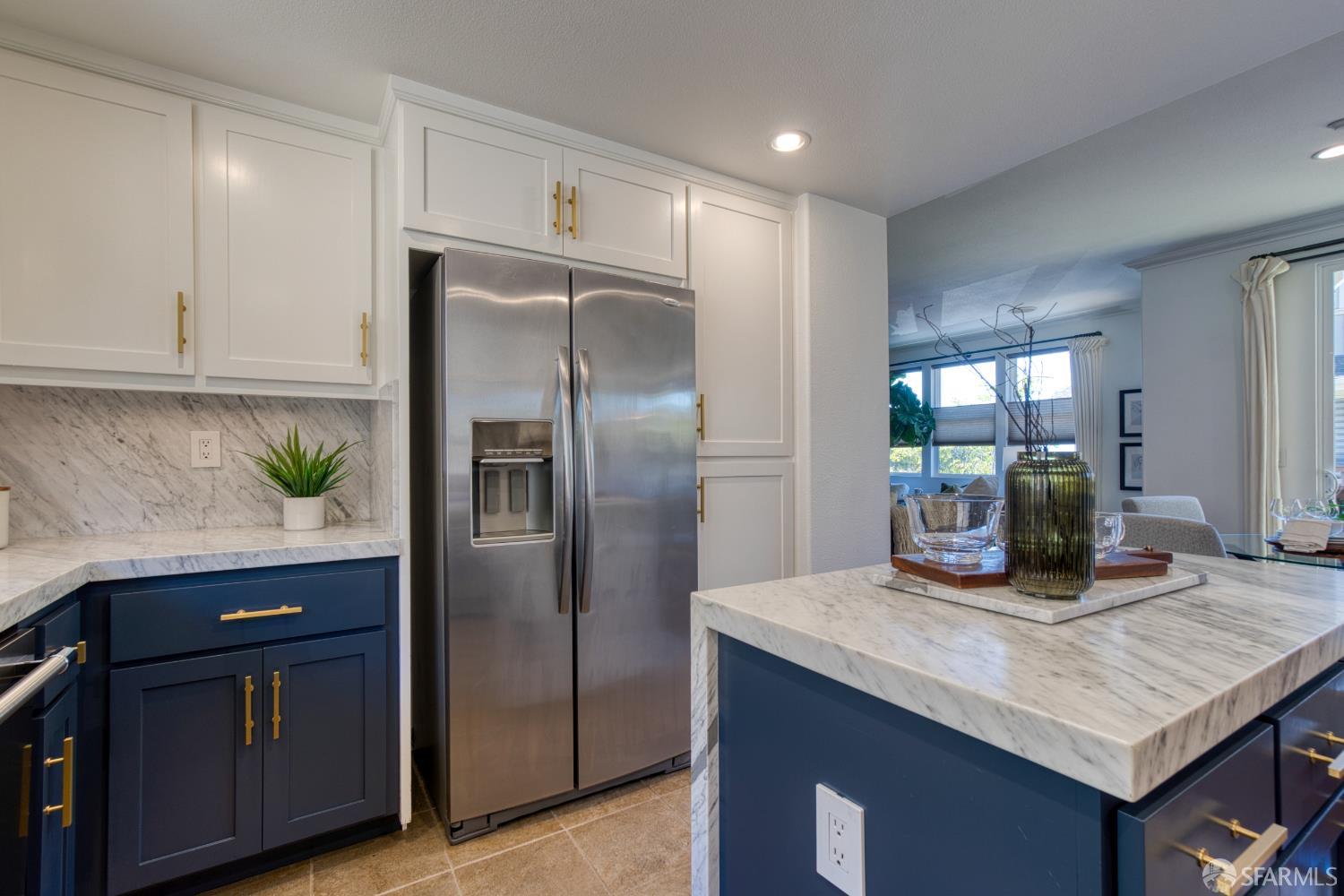 Detail Gallery Image 18 of 57 For 121 Diamond Cove Ter, San Francisco,  CA 94134 - 2 Beds | 2/1 Baths