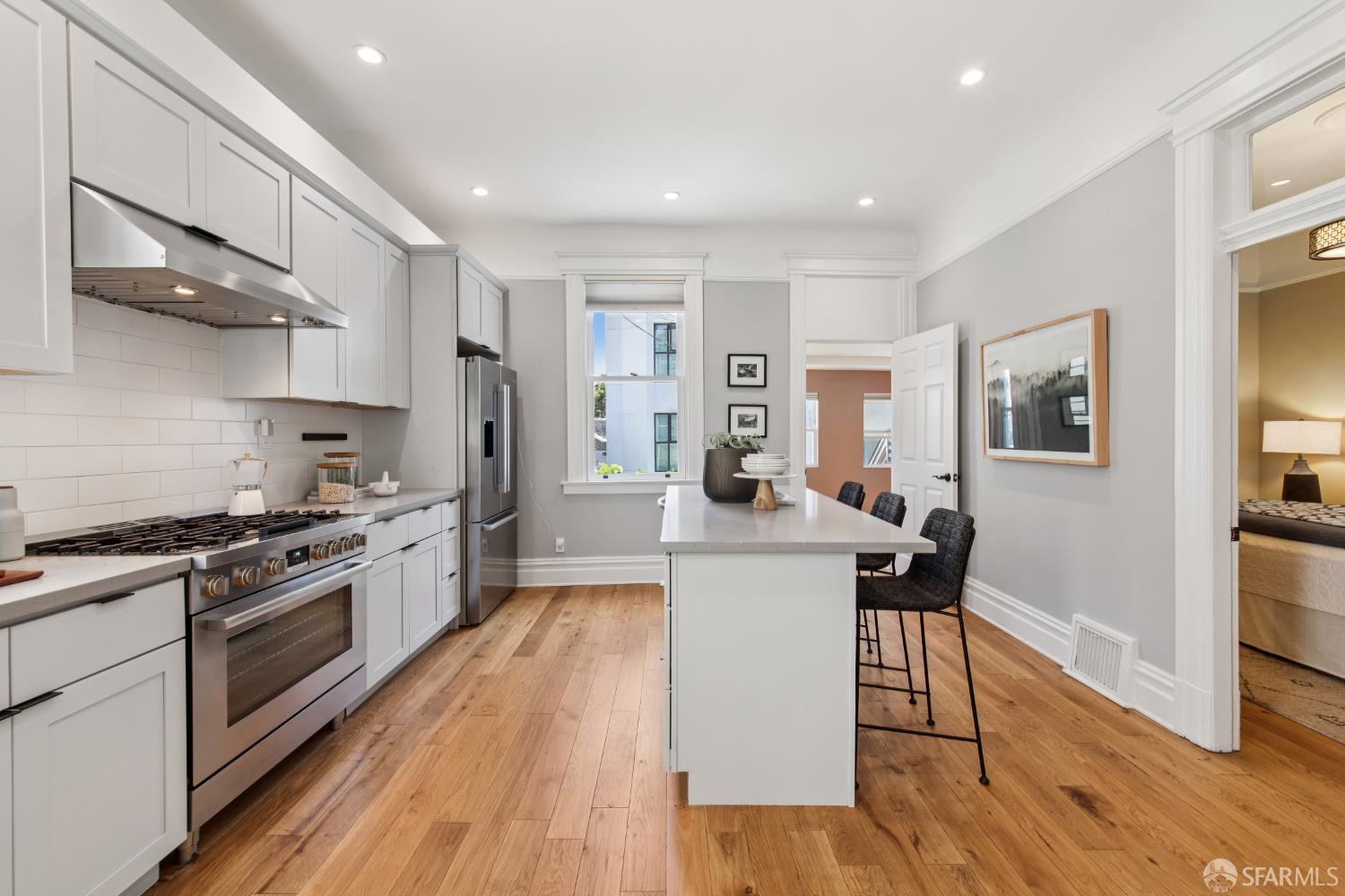 Detail Gallery Image 12 of 39 For 1035 Natoma St, San Francisco,  CA 94103 - 3 Beds | 1/1 Baths