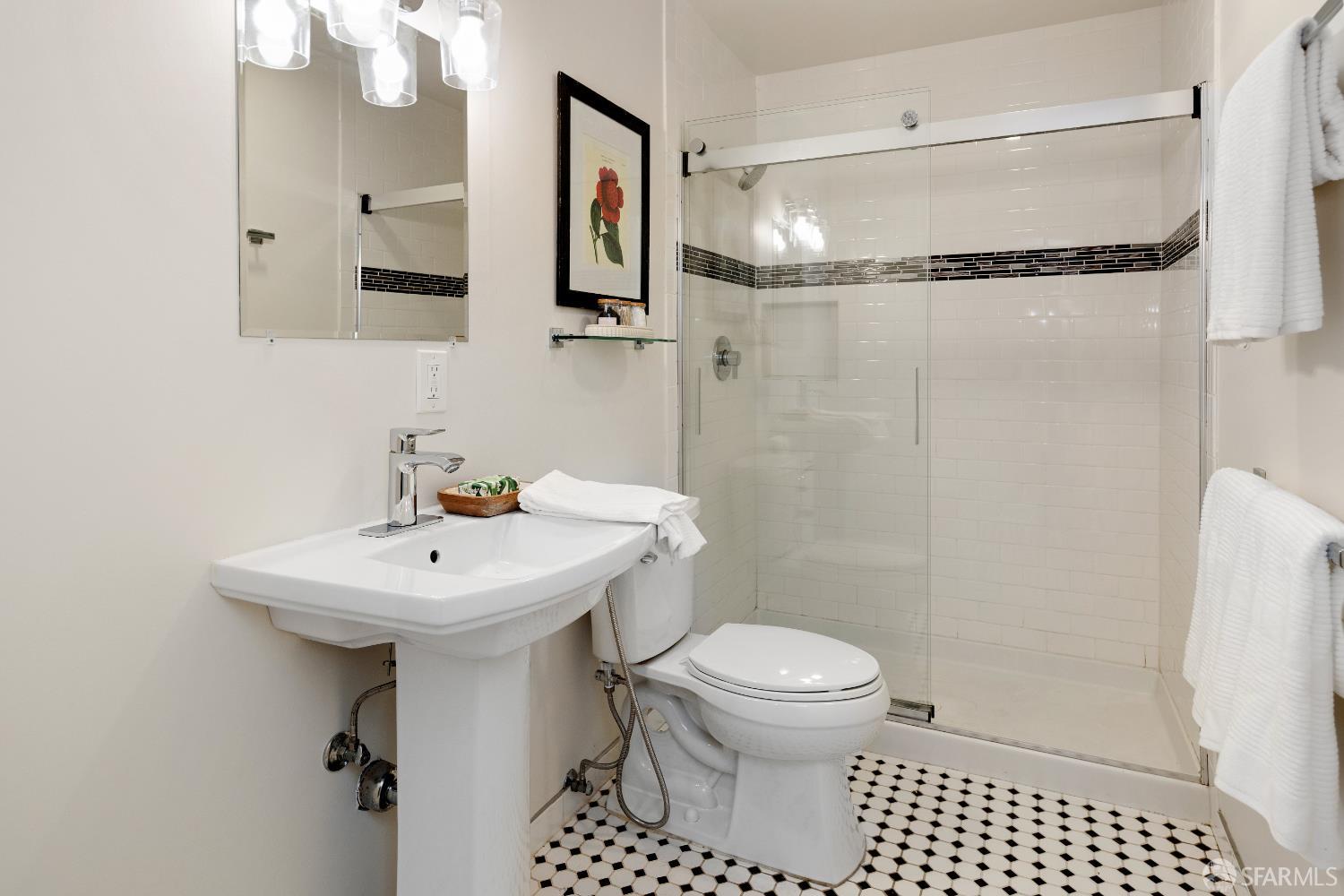 Detail Gallery Image 25 of 33 For 515 Goettingen St, San Francisco,  CA 94134 - 4 Beds | 2 Baths