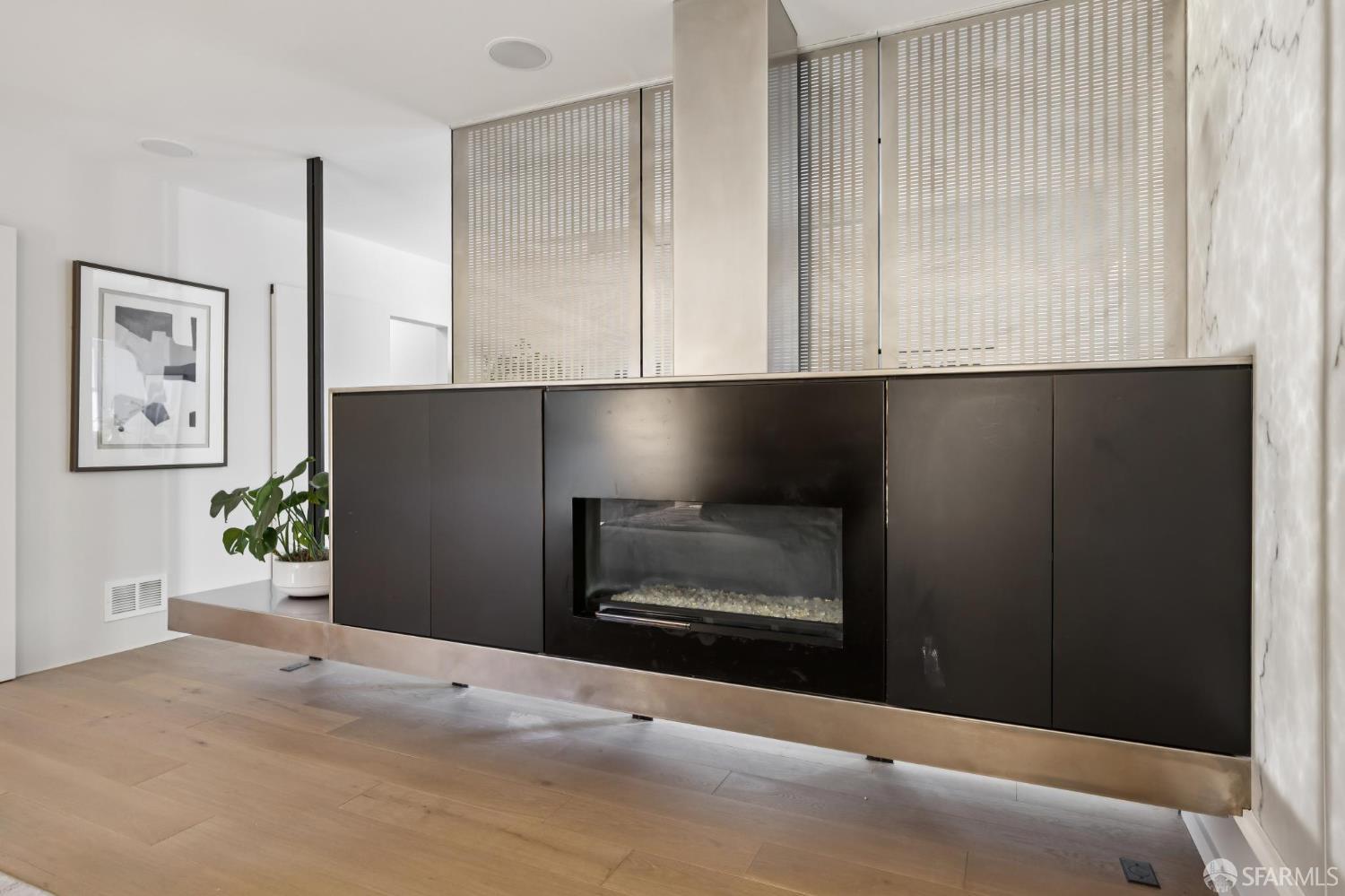Detail Gallery Image 47 of 75 For 2200 Mariposa St, San Francisco,  CA 94110 - 4 Beds | 2 Baths