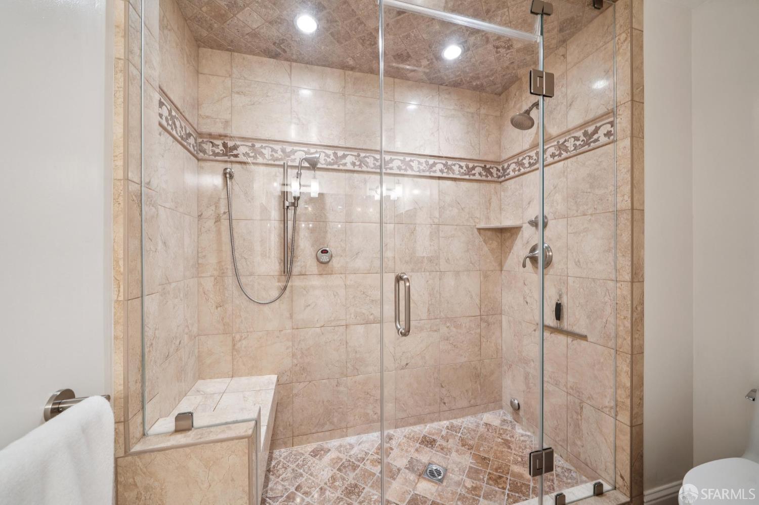Detail Gallery Image 34 of 64 For 188 Alamo Sqr, Alamo,  CA 94507 - 3 Beds | 2/1 Baths