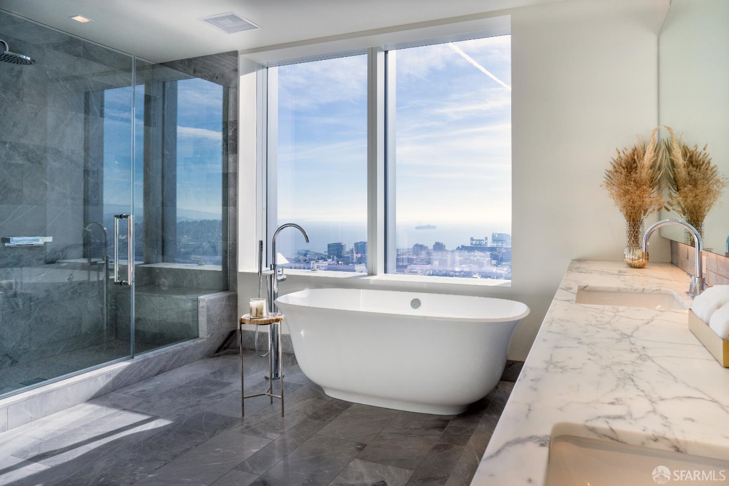 Detail Gallery Image 8 of 30 For 706 Mission St 28a,  San Francisco,  CA 94103 - 3 Beds | 3/1 Baths