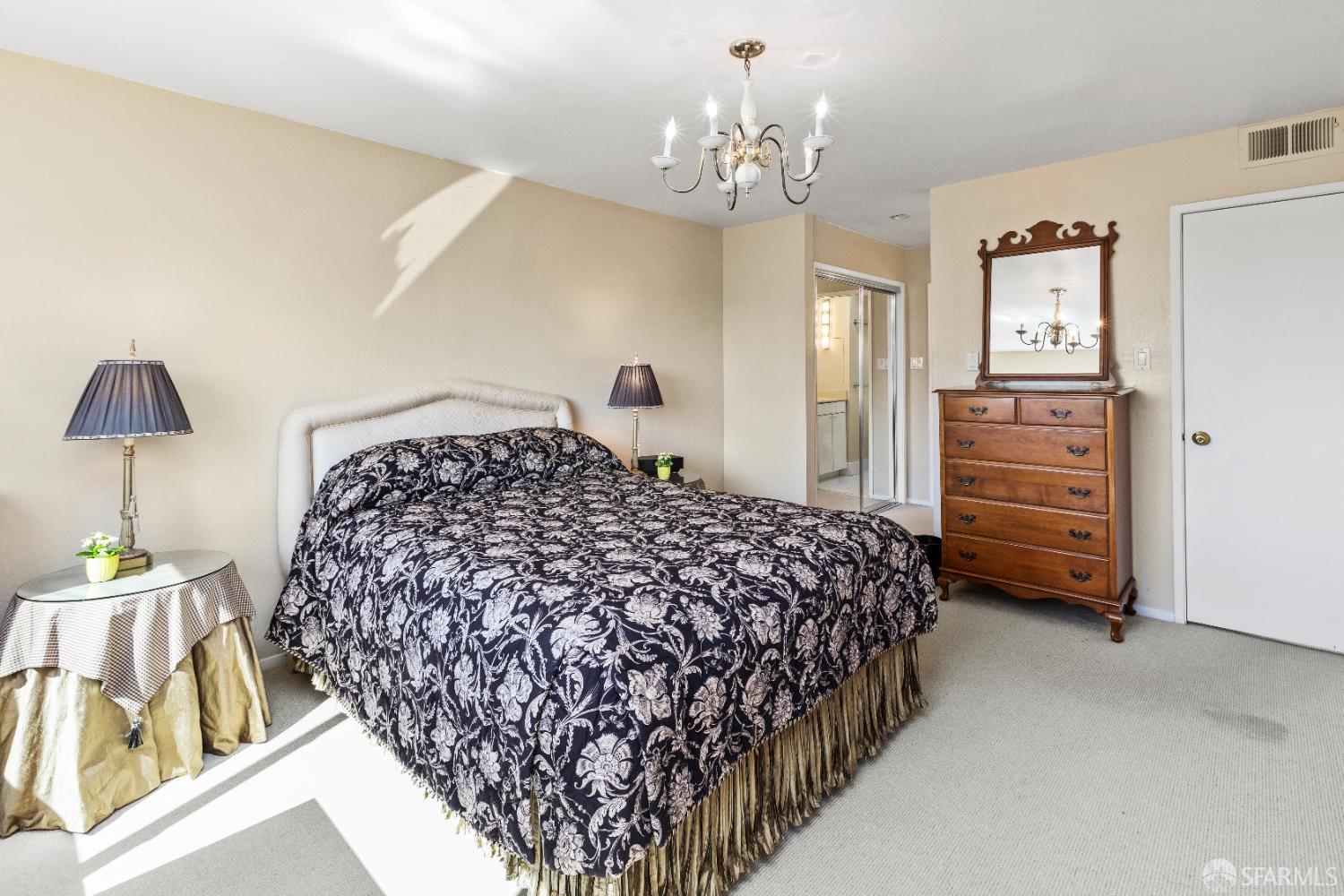 Detail Gallery Image 25 of 89 For 51 Wood St, San Francisco,  CA 94118 - – Beds | – Baths